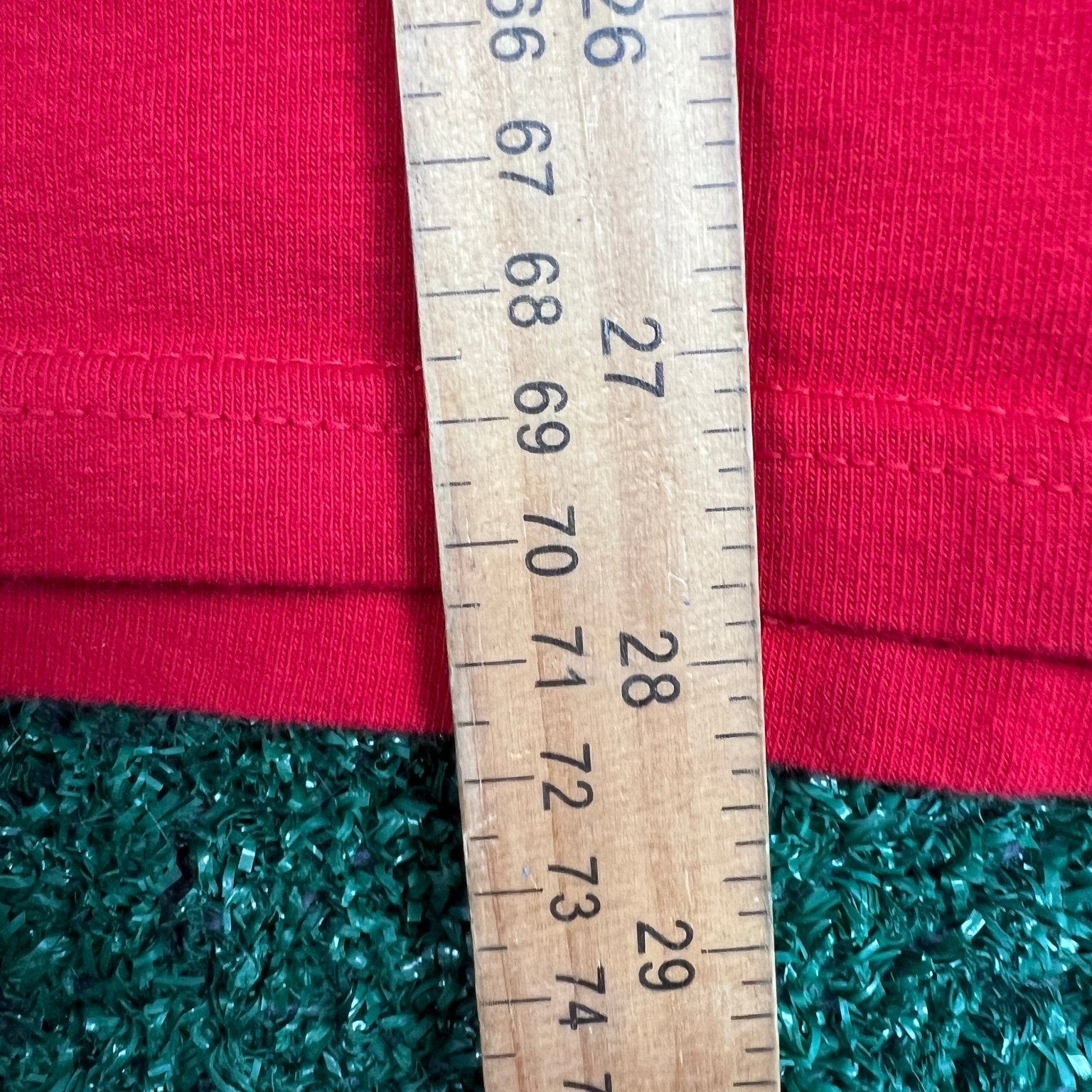 Vintage Lee Sport Cincinnati Reds MLB Embroidered T-Shirt Medium Red Sports Y2K gallery