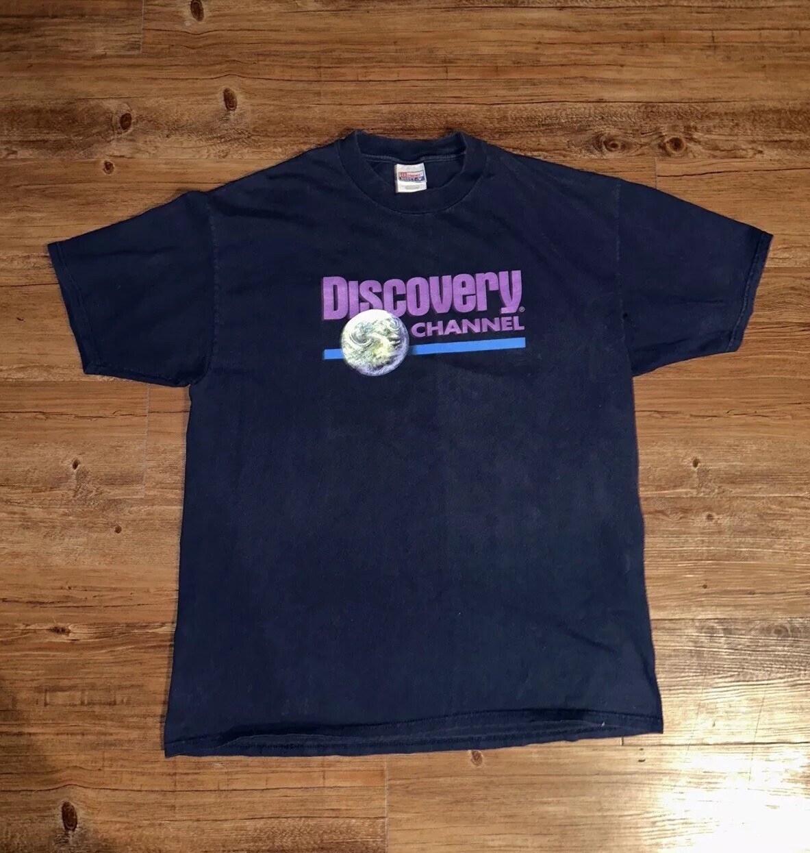 Vintage 90s Discovery Channel Tee T Shirt XL Explore Your World TV Movie Promo gallery