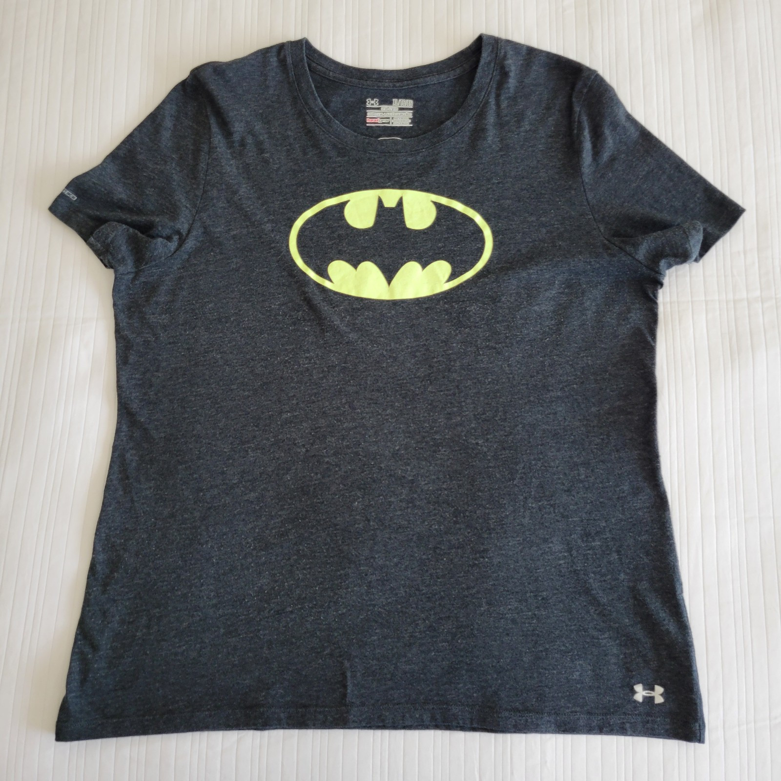 Under Armour Heatgear DC Comics Batman Logo Semi-Fitted Short Sleeve T-Shirt XL gallery