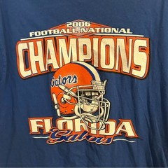 Bundle of 2 2006 NCAA Florida Gators Champions T-Shirts Football Basketball M