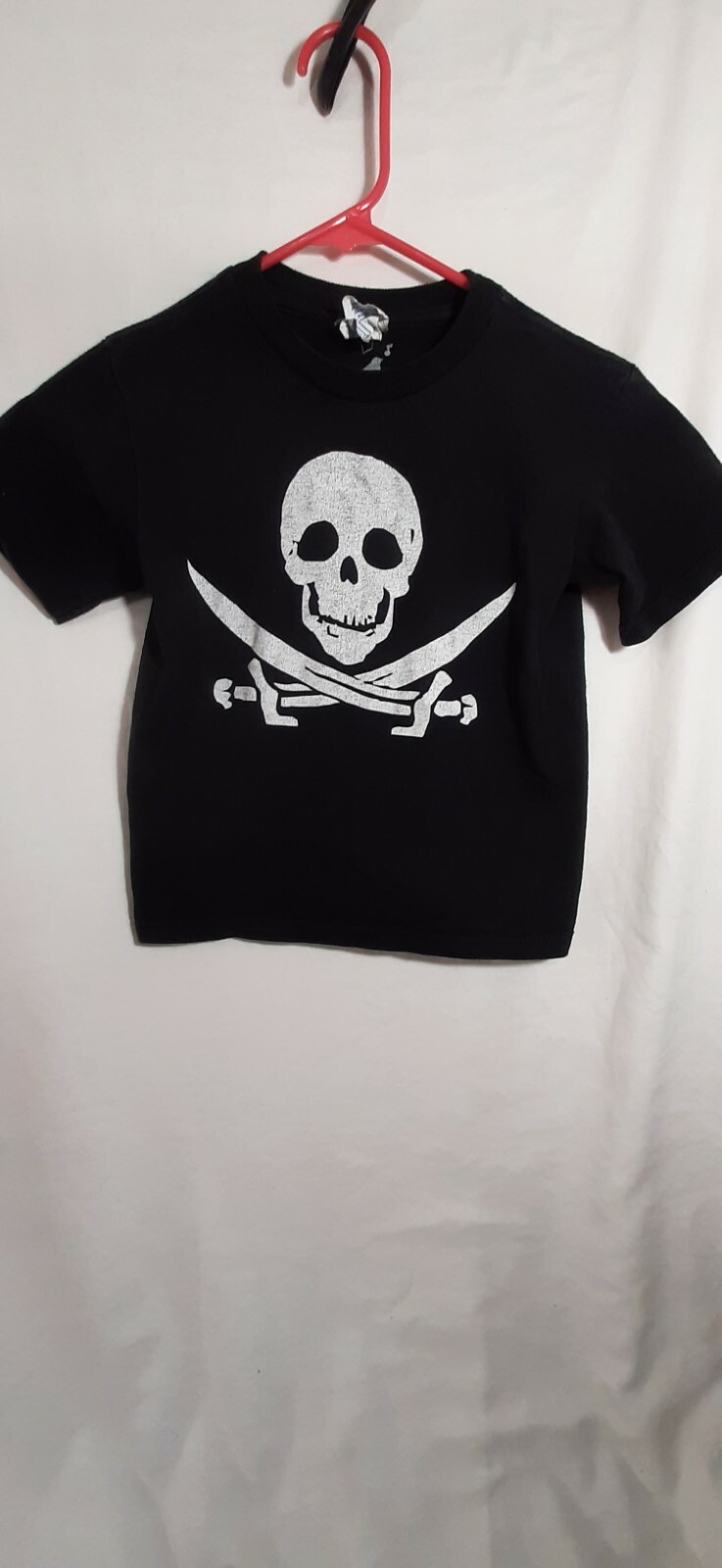 Vintage toddler size 5/6 Skull And Cross Swords