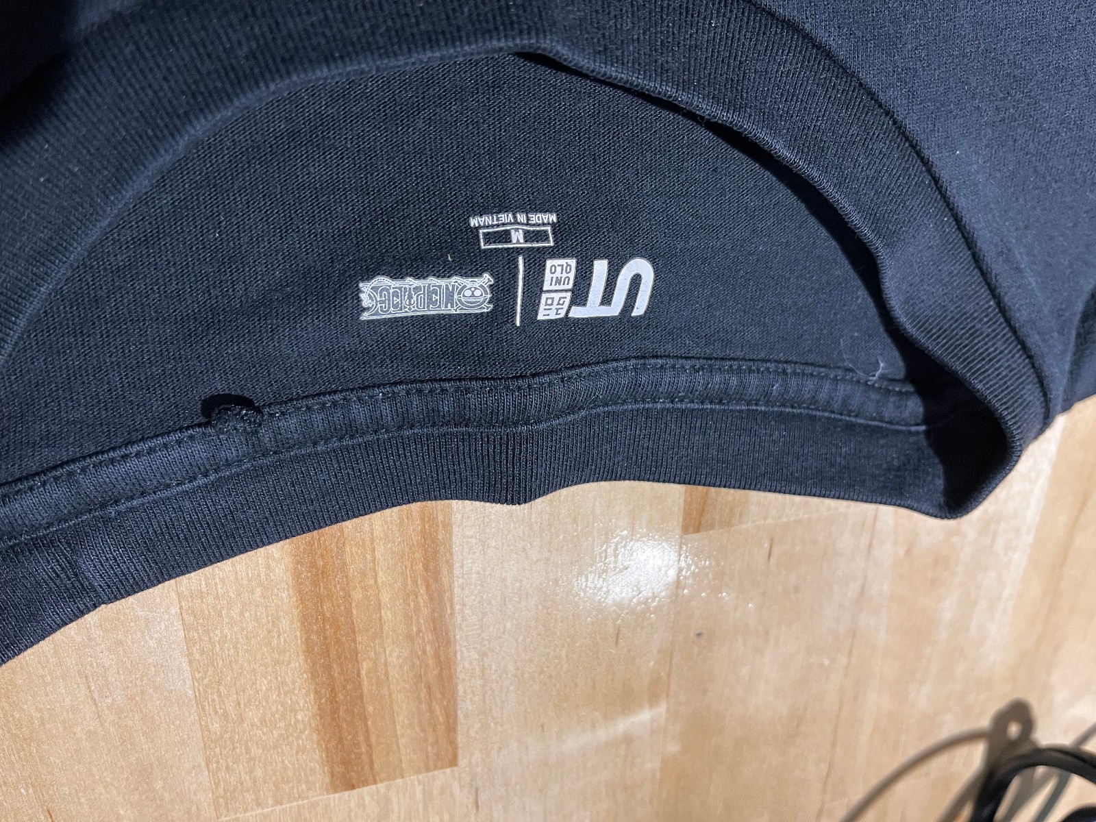 UNIQLO UT x One Piece WANOKUNI Black Short Sleeve T-shirt - Men's Sz M gallery
