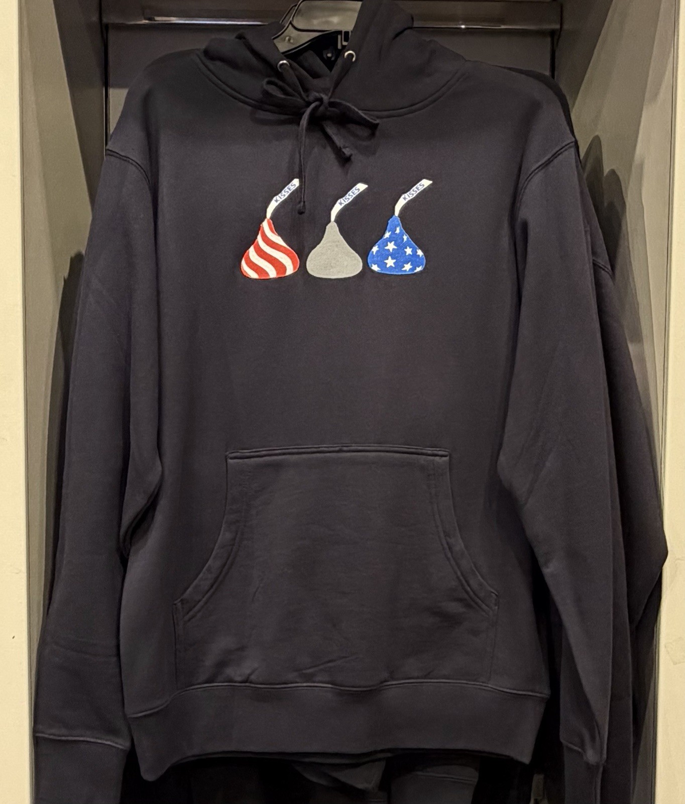 Hershey's World NYC New York Exclusive Kisses Stars & Stripes Adult Hoodie NWT gallery