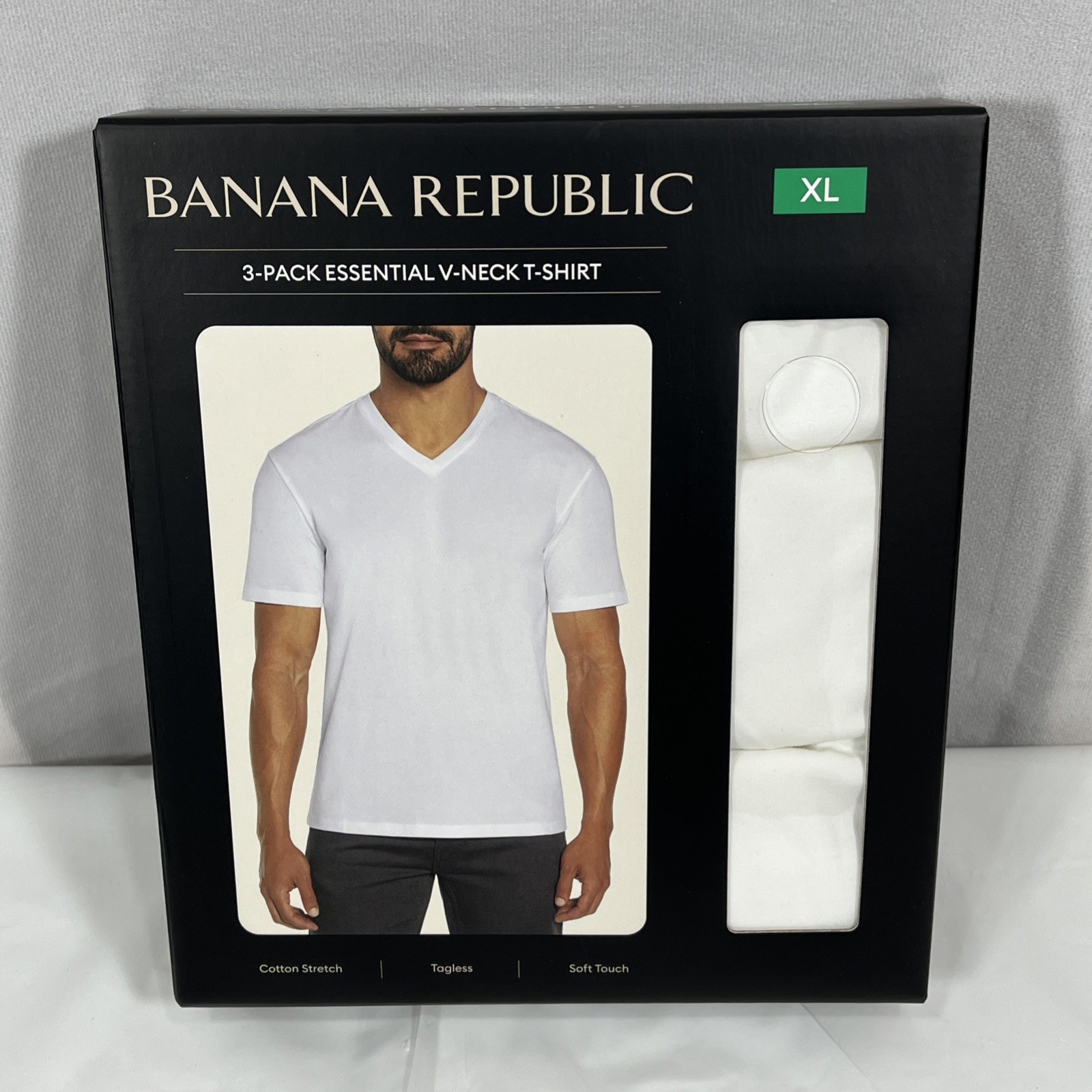 3-Pack Banana Republic Essential V-Neck T-Shirt Tees, White, Men’s XL, NEW