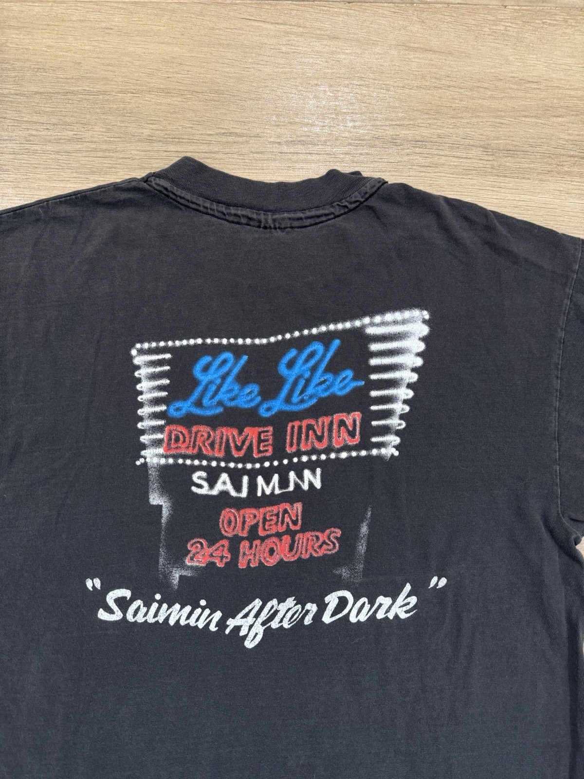 Vintage Hawaii Nostalgia T-Shirt FITS MEDIUM SHORT Like Like Drive In Saimin 90s gallery