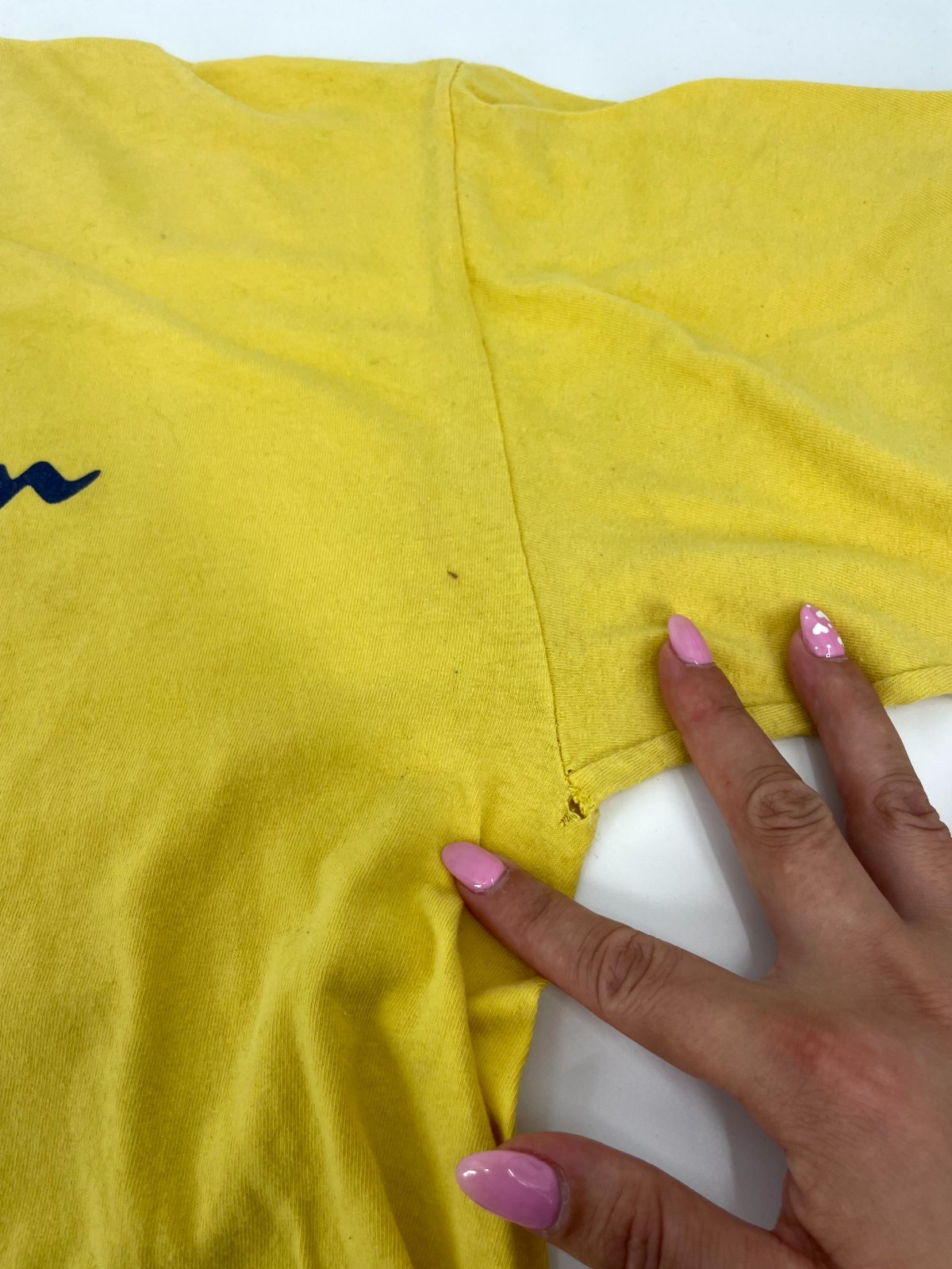 Champion T-Shirt Mens 1XL Yellow Spellout Logo Cotton Drop Shoulder Casual Wear gallery