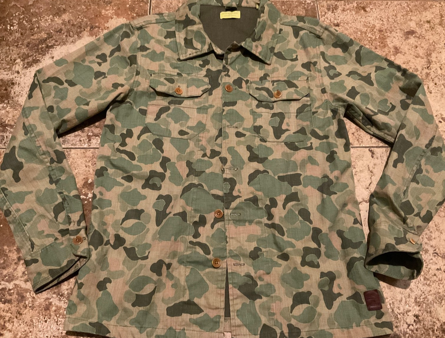 RECOLOURED ARMY SCOTCH & SODA TWILL CAMO BUTTON UP LONG SLEEVE ( MENS L ) AS IS gallery