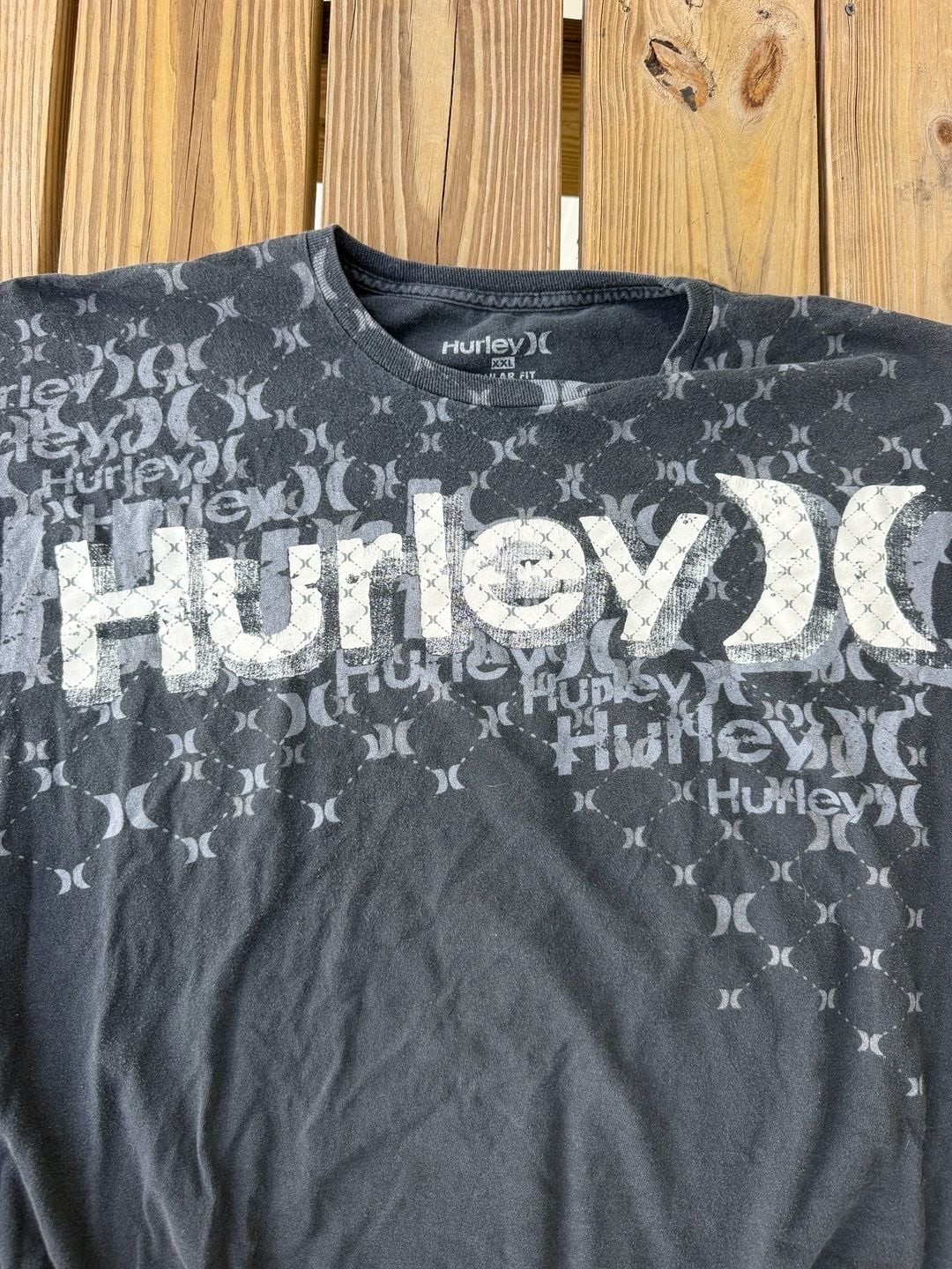 Hurley All-Over Logo Graphic Sleeveless Muscle Tee XXL gallery