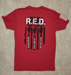 Nine Line Apparel Size Small Remember Everyone Deployed T-Shirt R.E.D.
