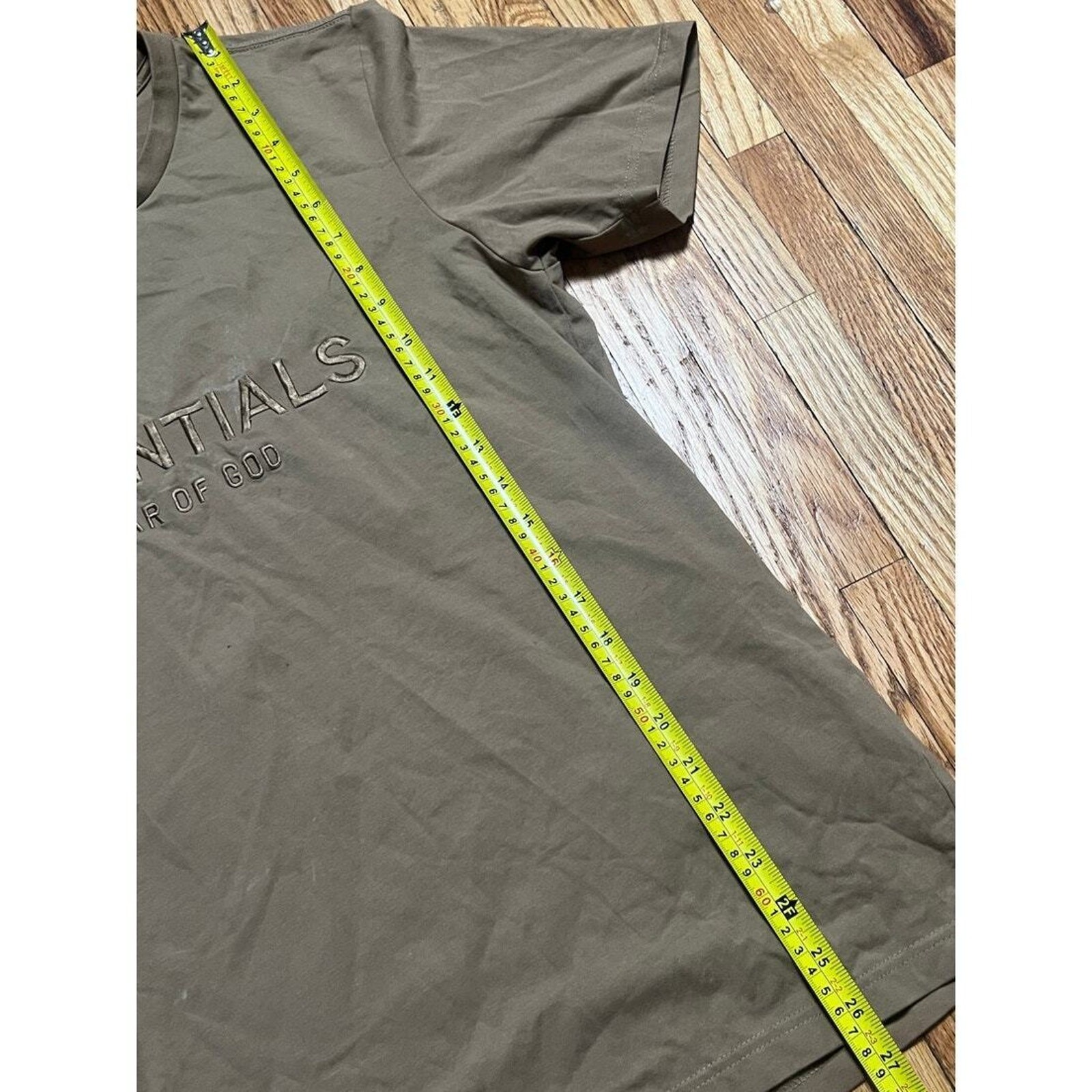 Essentials Inspired Fear of God FOG Tan Text T Medium Shirt *Minor Stains* gallery