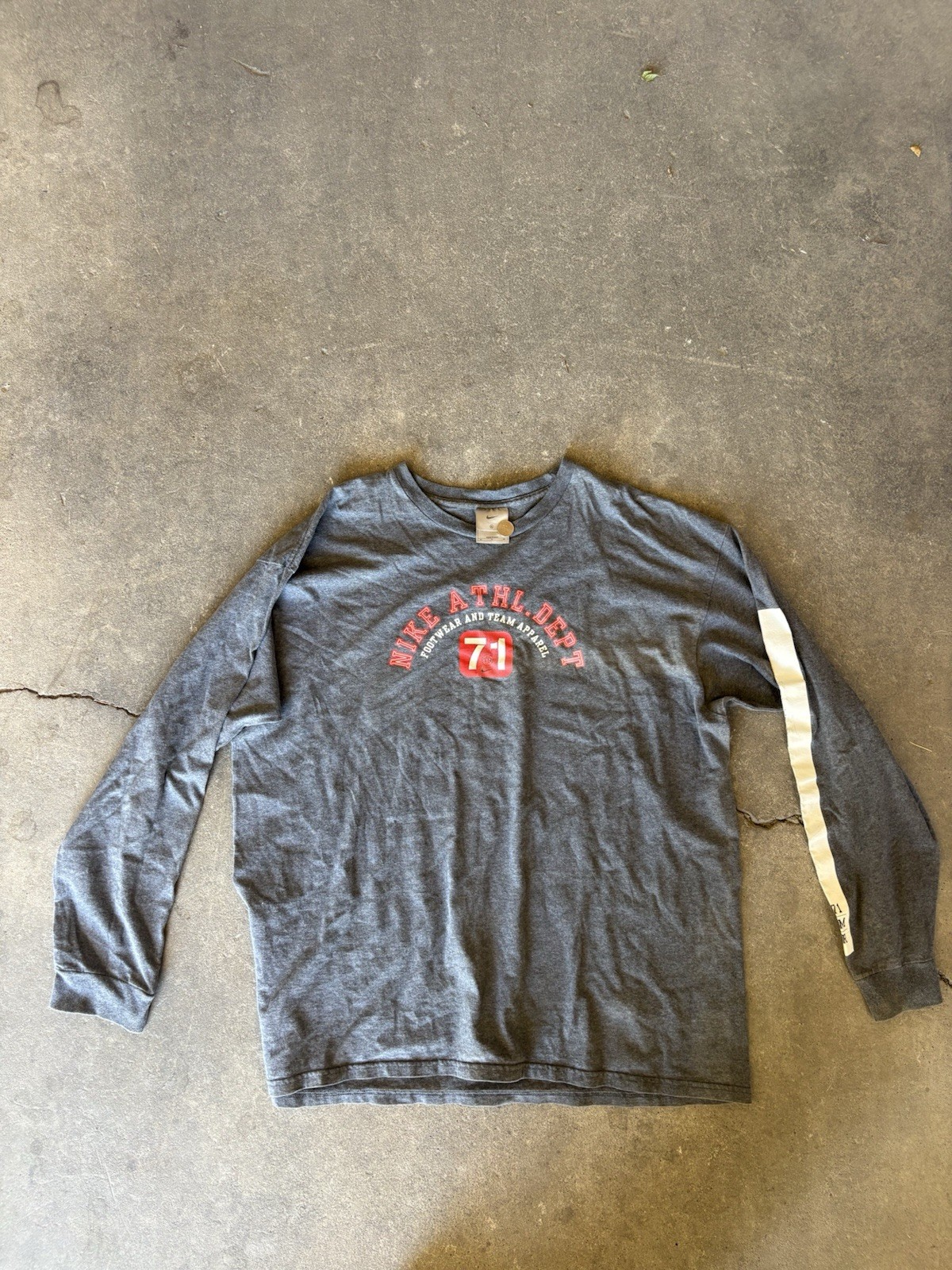 Nike Long Sleeve Size Xl gallery
