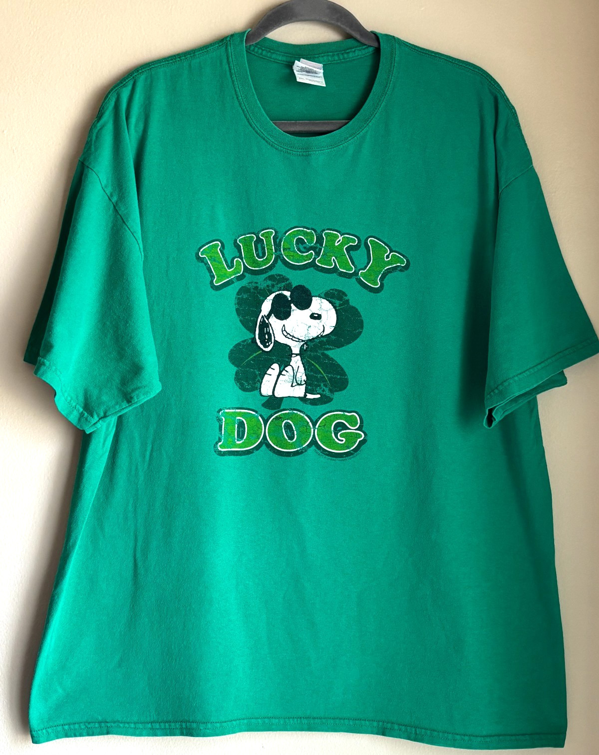 VTG Y2K Peanuts Snoopy Lucky Dog Clover Irish Short Sleeve Tee Shirt Adult 2XL