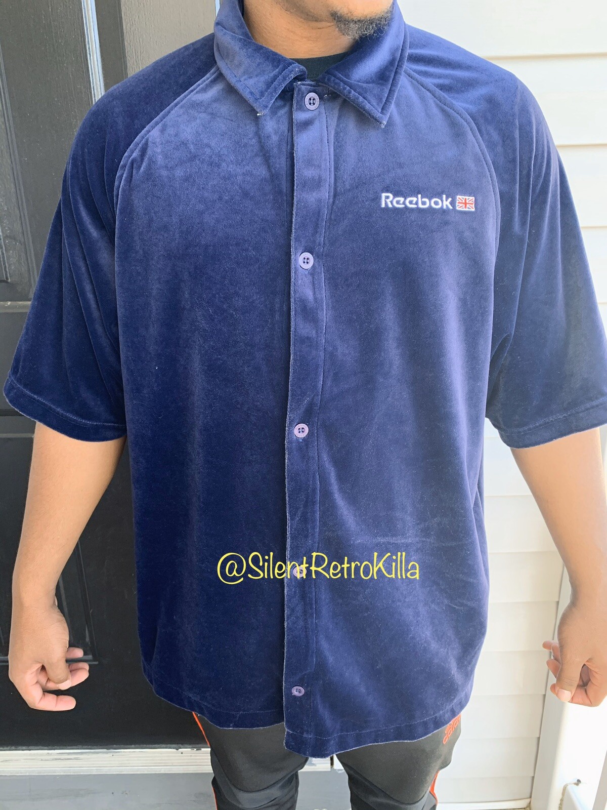 Reebok Classic Men’s Vintage Retro velvet like blue button down shirt top