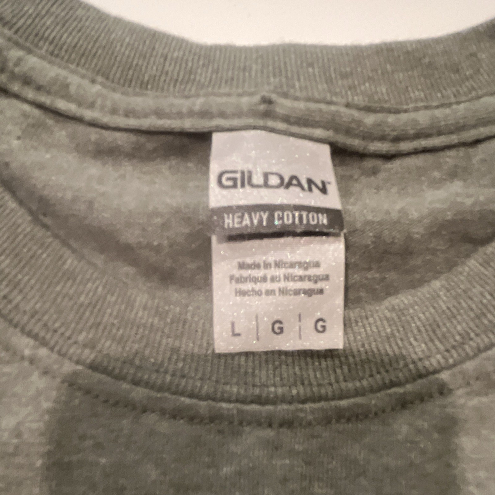 "Gildan Heavy Cotton Men's L Gray Graphic Print Logo Crew Neck Cotton Jersey Tee gallery