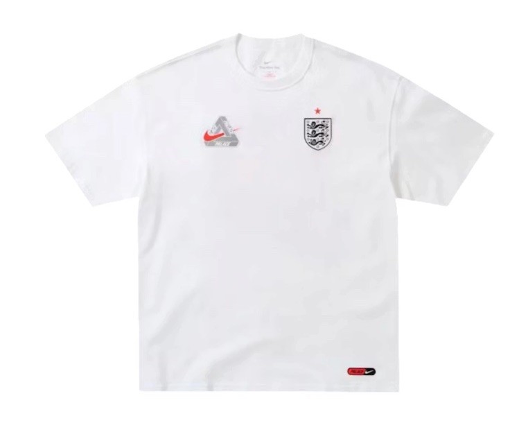 PALACE NIKE ENGLAND T-SHIRTWHITE SIZE L Presale gallery