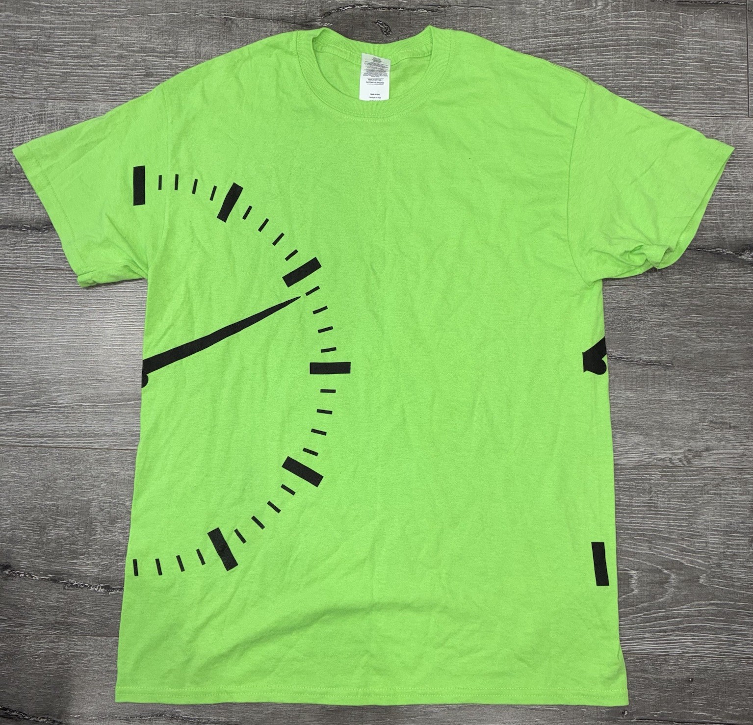 Gildan Men’s Lime Green Clock Short Sleeve T Shirt 100% Cotton Size Medium #566 gallery