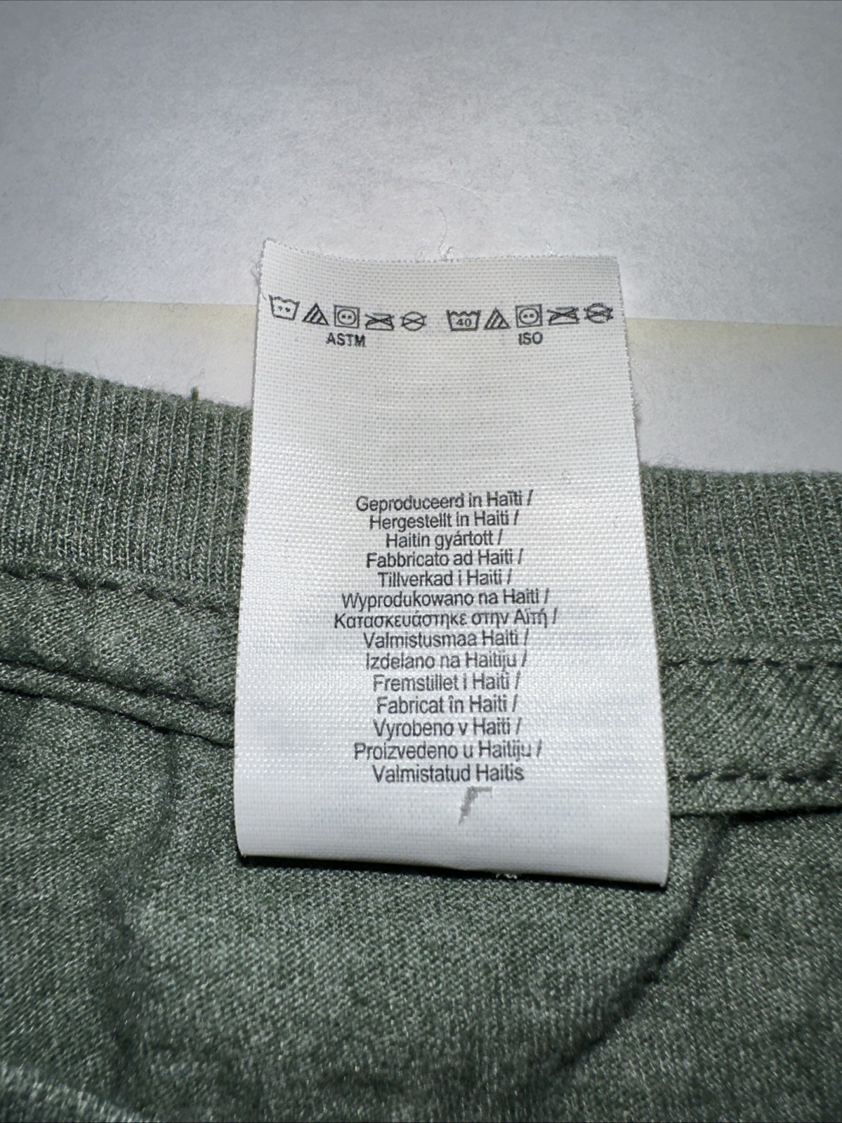 Kentucky Derby Men’s XL Gildan Softstyle Ring Green Poly Cotton Blend T-shirt gallery