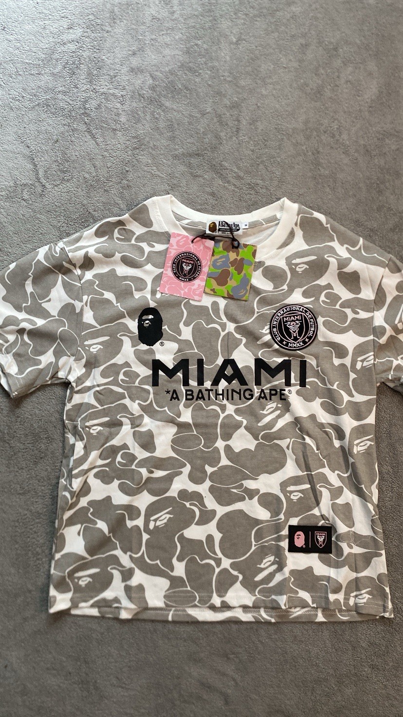 A Bathing Ape BAPE Men’s Gray/White Miami Camo Crew Neck Tee Short Sleeve M