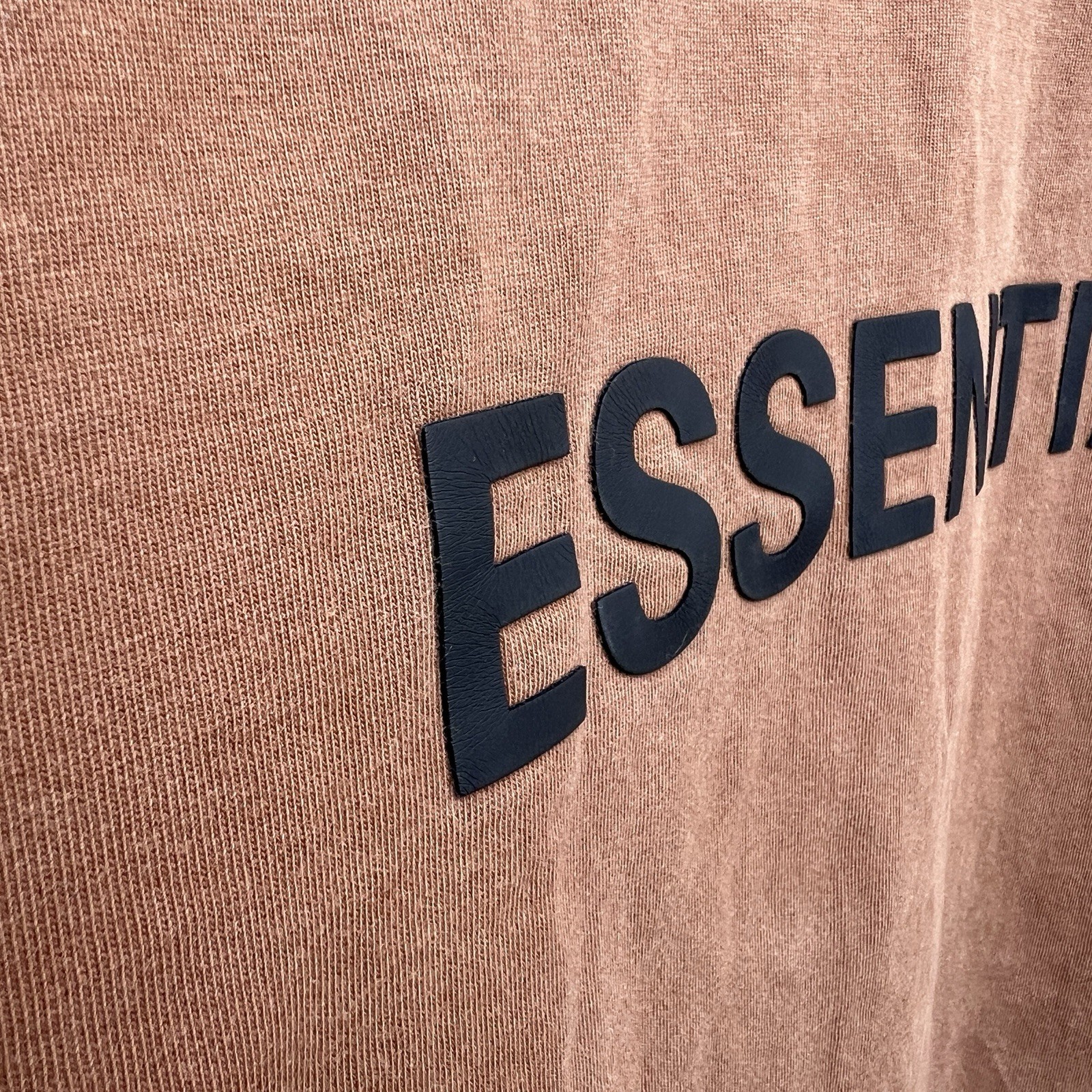 FOG Fear of God Essentials x SSENSE Rain Drum Brown T-Shirt Applique Logo Men XL gallery