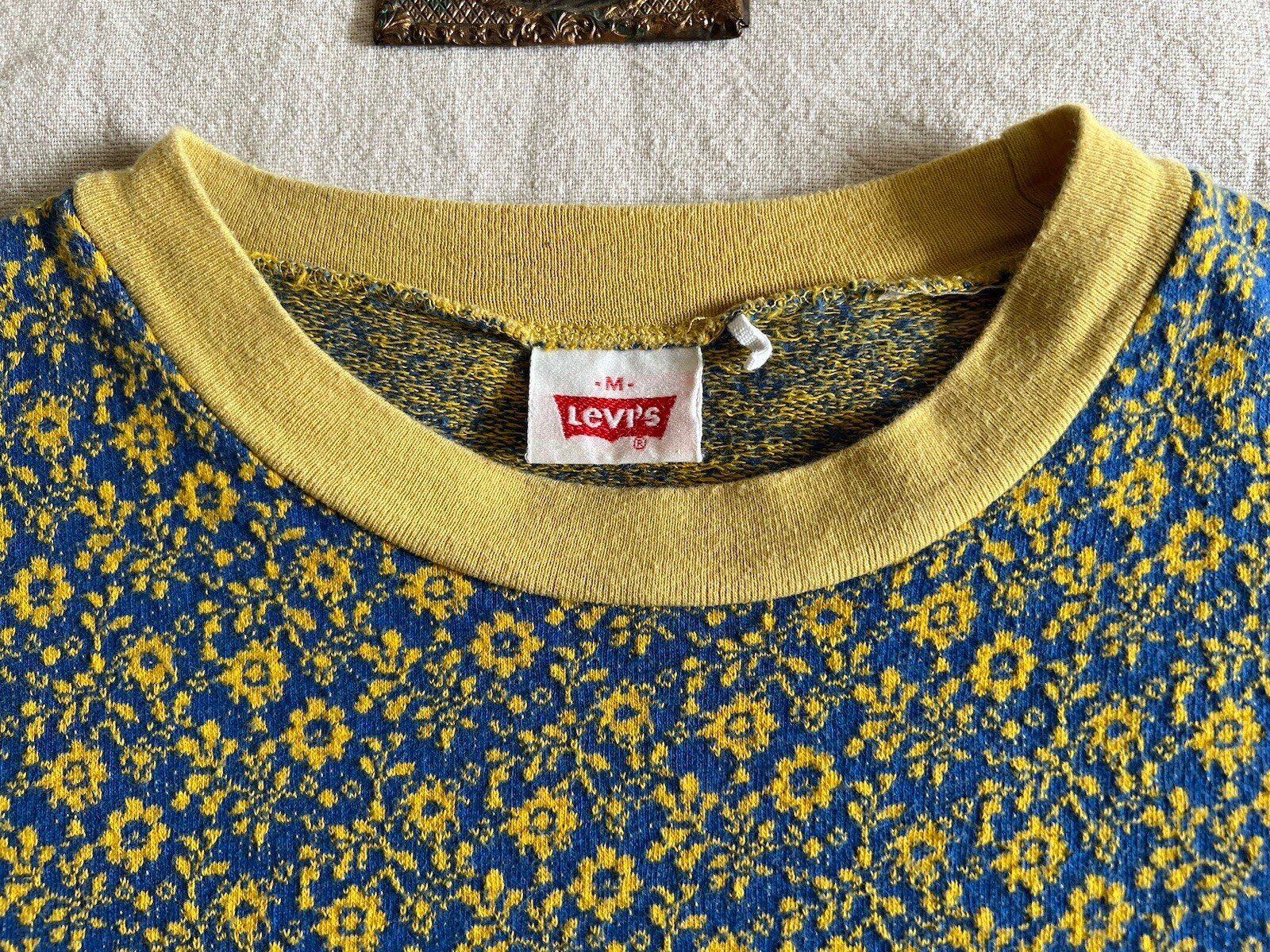 LVC T-Shirt M 1960’s Levi’s Knitted Jacquard Floral Raised Pattern Single Stitch gallery