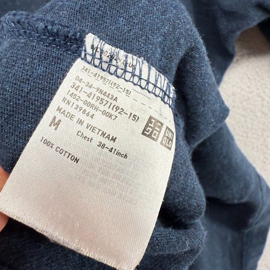 Uniqlo Blank Shirt Men's medium Blue Navy Crewneck Heavyweight Thick Collar Crew gallery