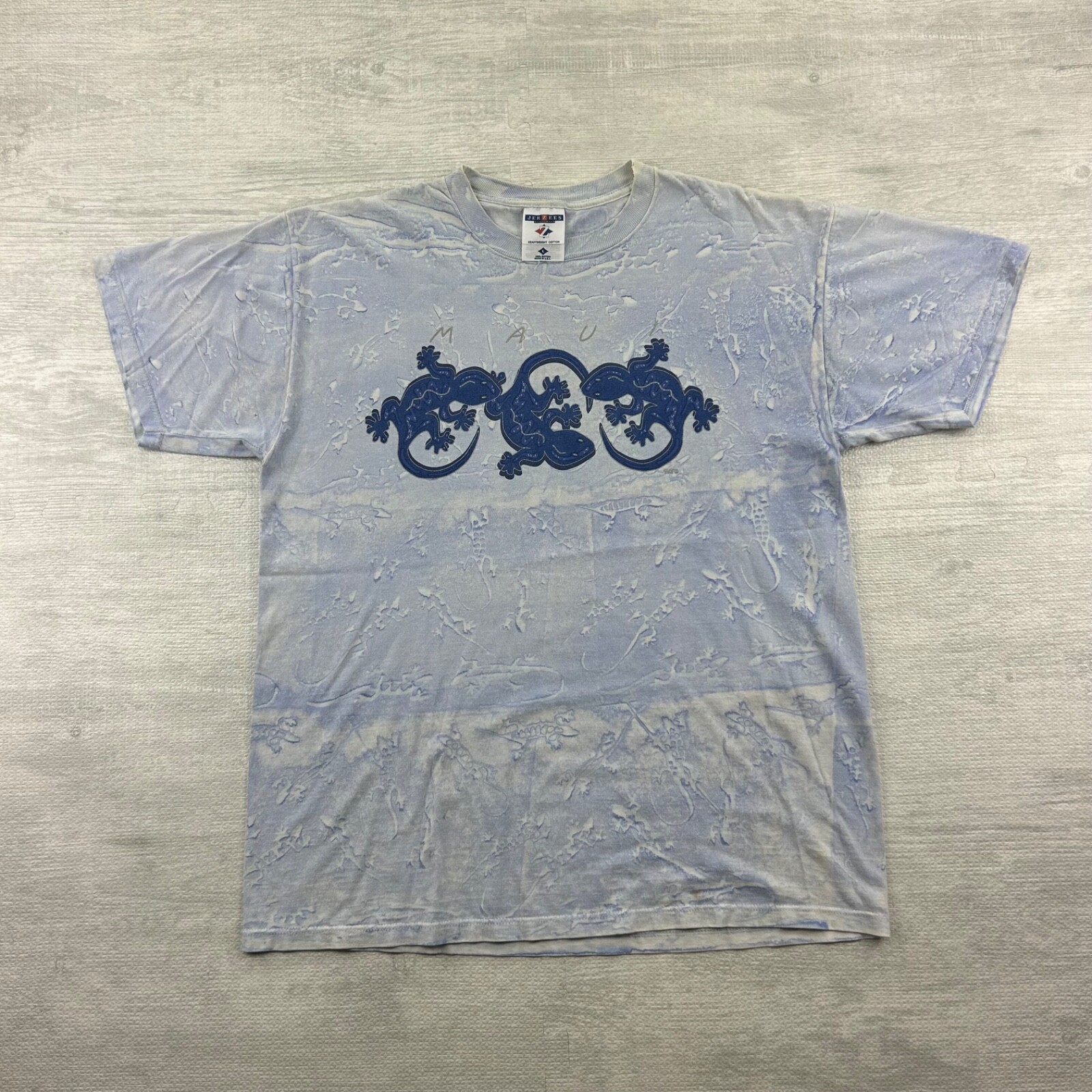 Vintage 90s Maui Hawaii Shirt Size Large Blue Lizard All Over Print gallery