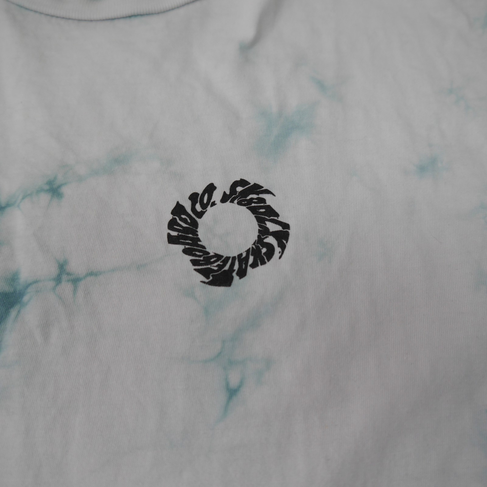 Skatedeluxe Tie Dye T Shirt Mens M White Blue Back Print Skate Tee gallery