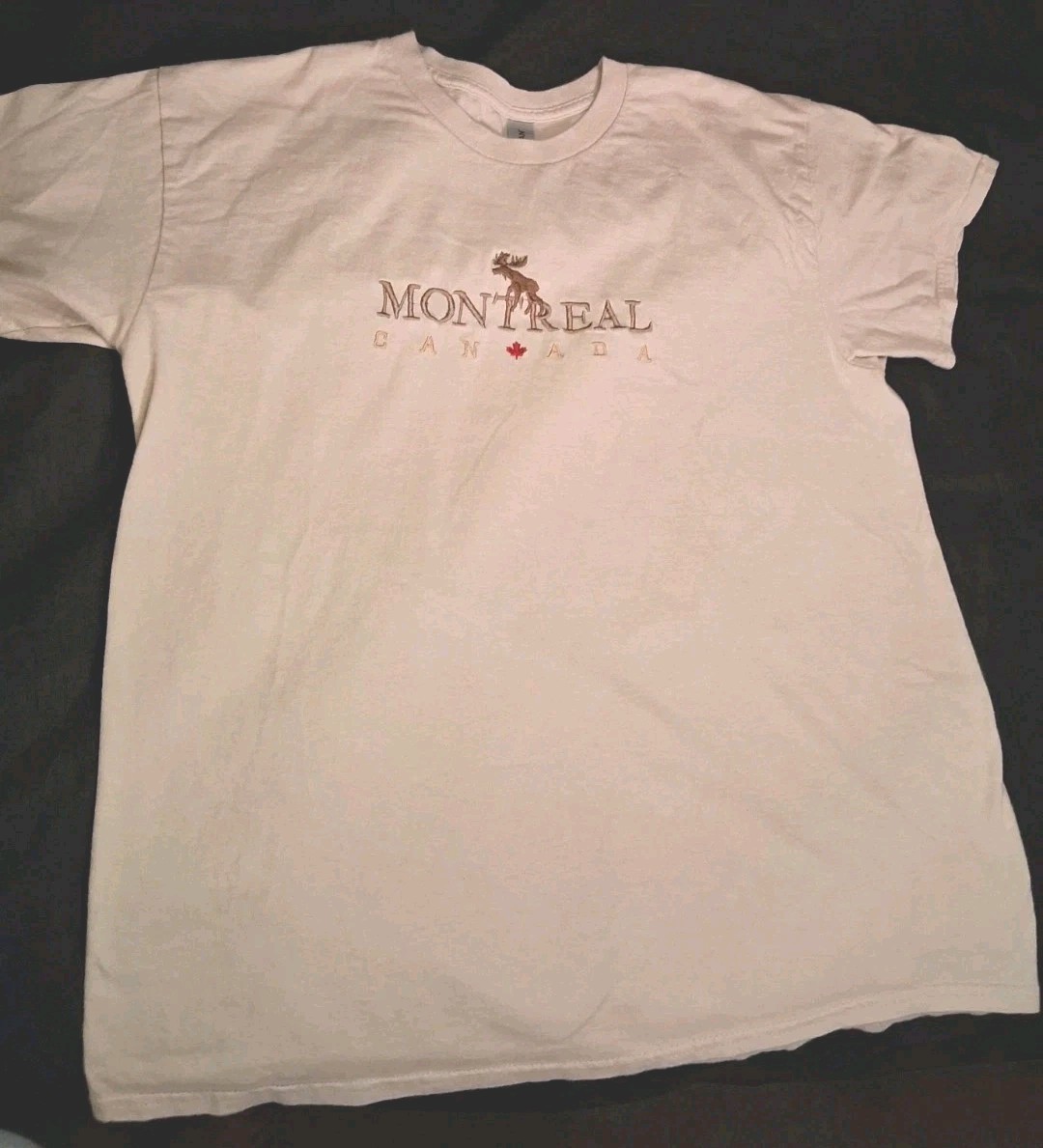 Montreal Canada Embroidered Men's T-shirt Red Maple Leaf Brown Moose Size L gallery