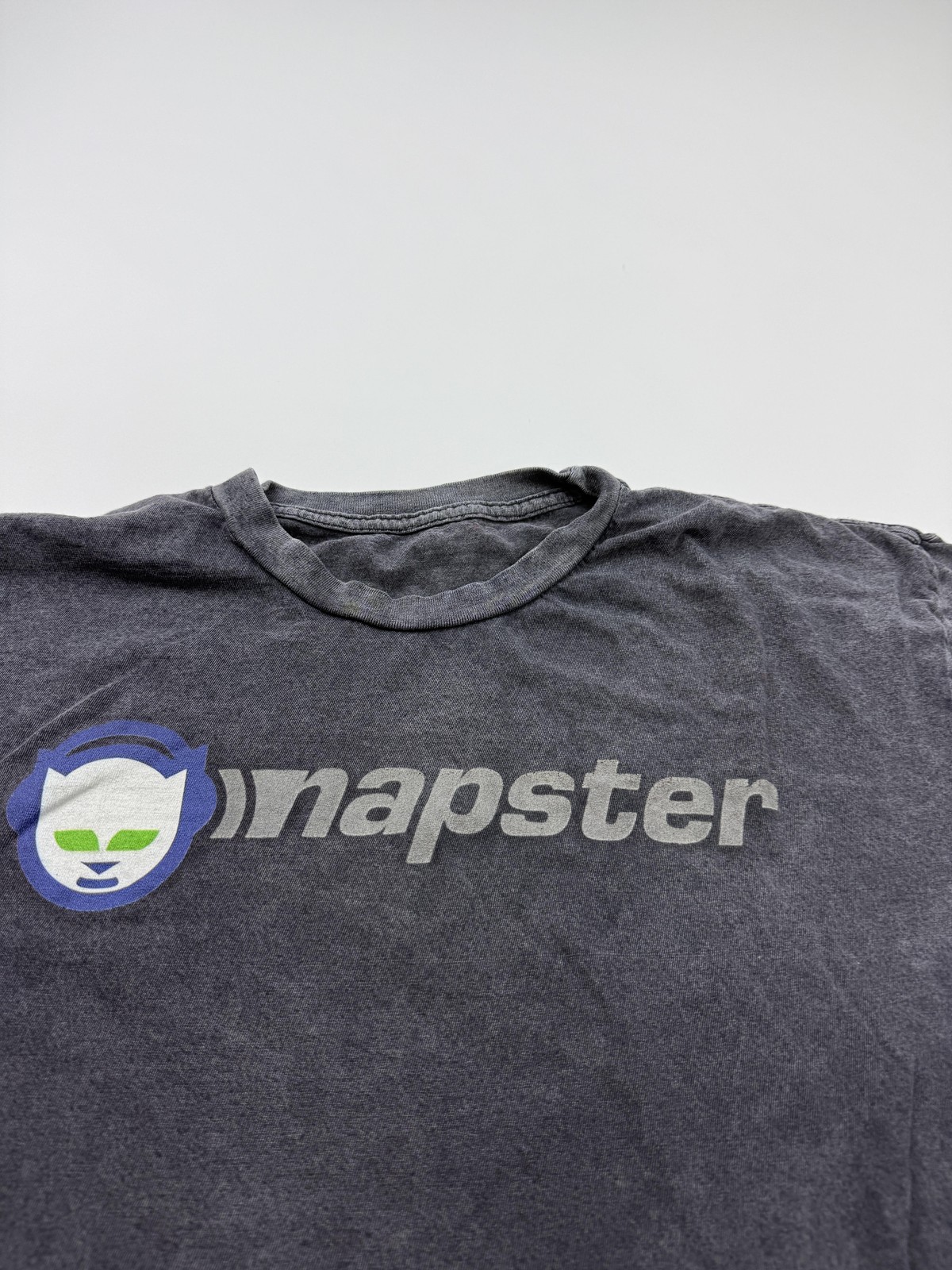 Napster Shirt Mens XL Gray Logo Graphic Tee Tagless Y2K Internet Music Retro gallery