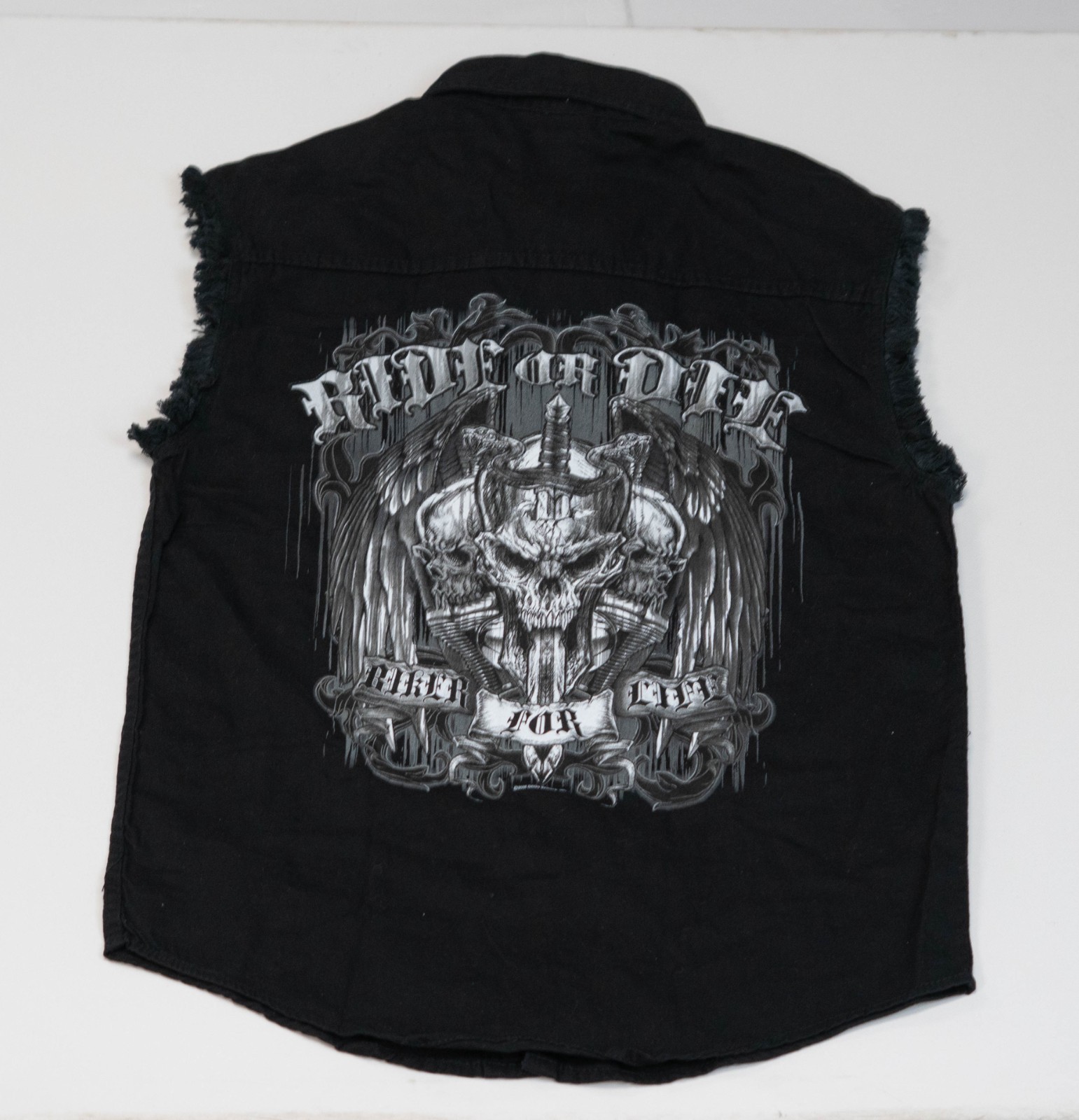 Vintage Y2K Biker Vest Skulls Men Size M NEW NWT Harley Chopper Thrashed WCC