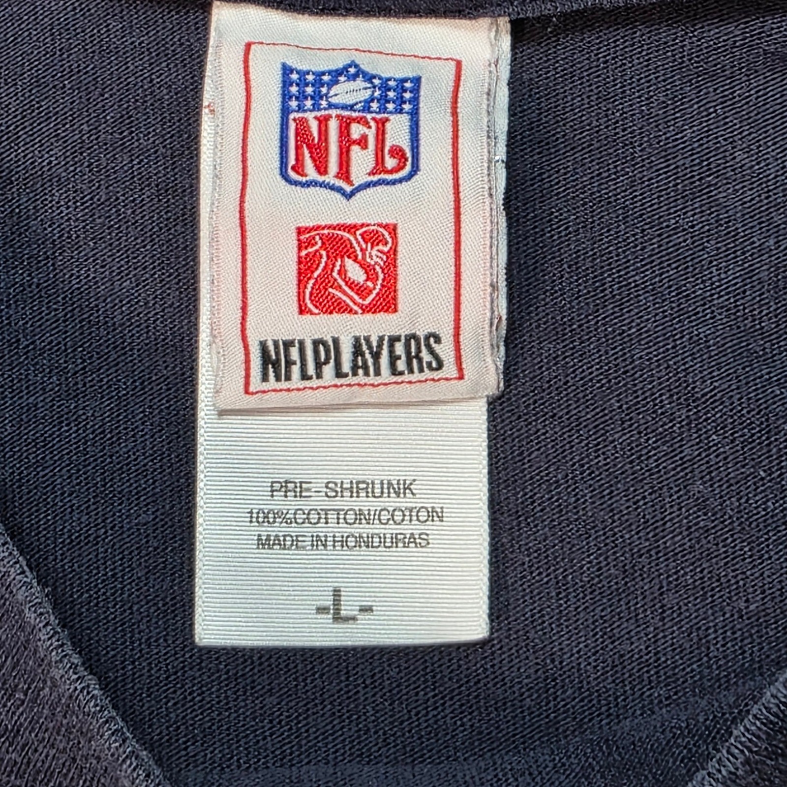 Large NFL VTG Gale Sayers Chicago Bears Legends Navy Blue Graphic T-Shirt gallery