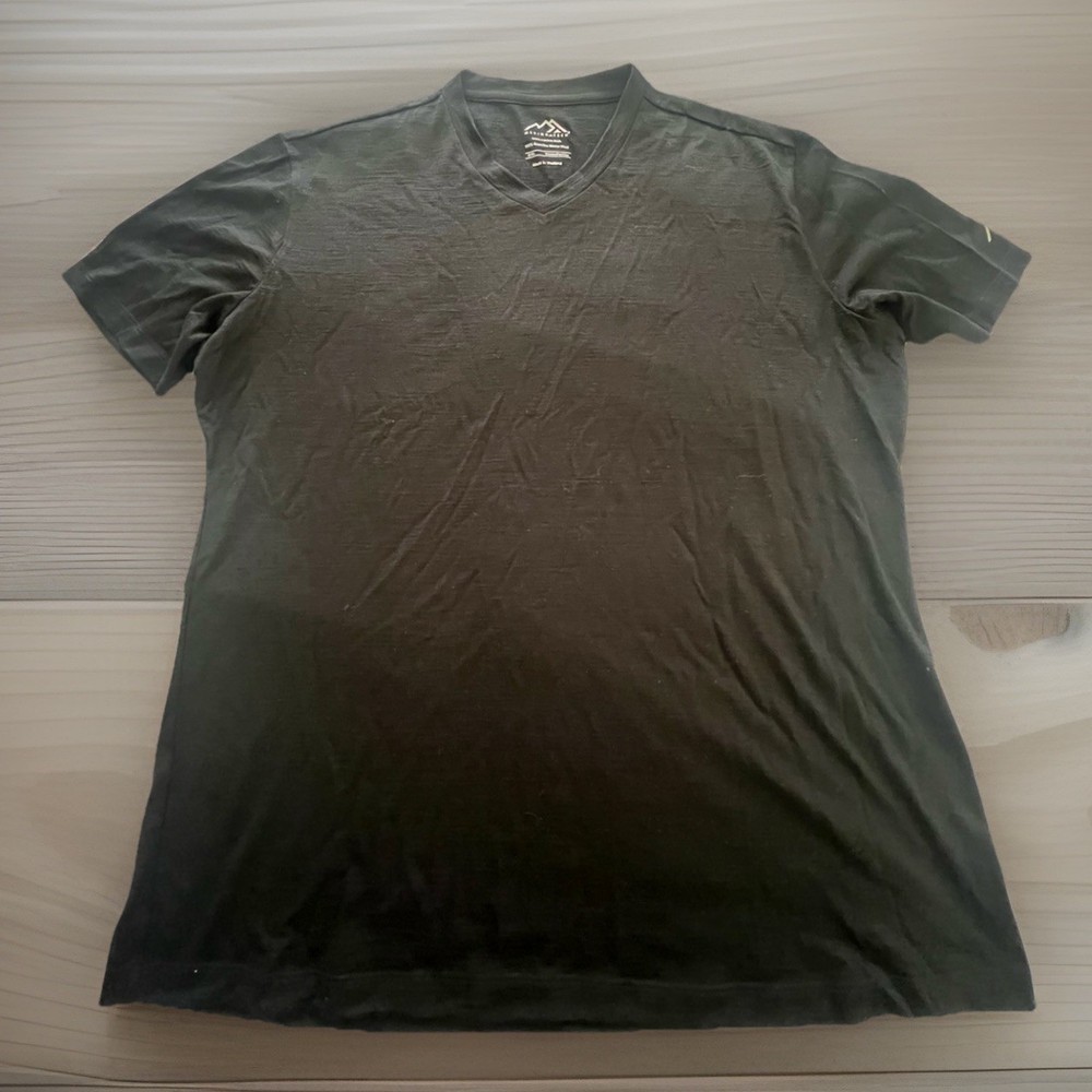 Merino.tech Superfine 100% Merino Wool V Neck T Shirt Black XXL Womens (145)