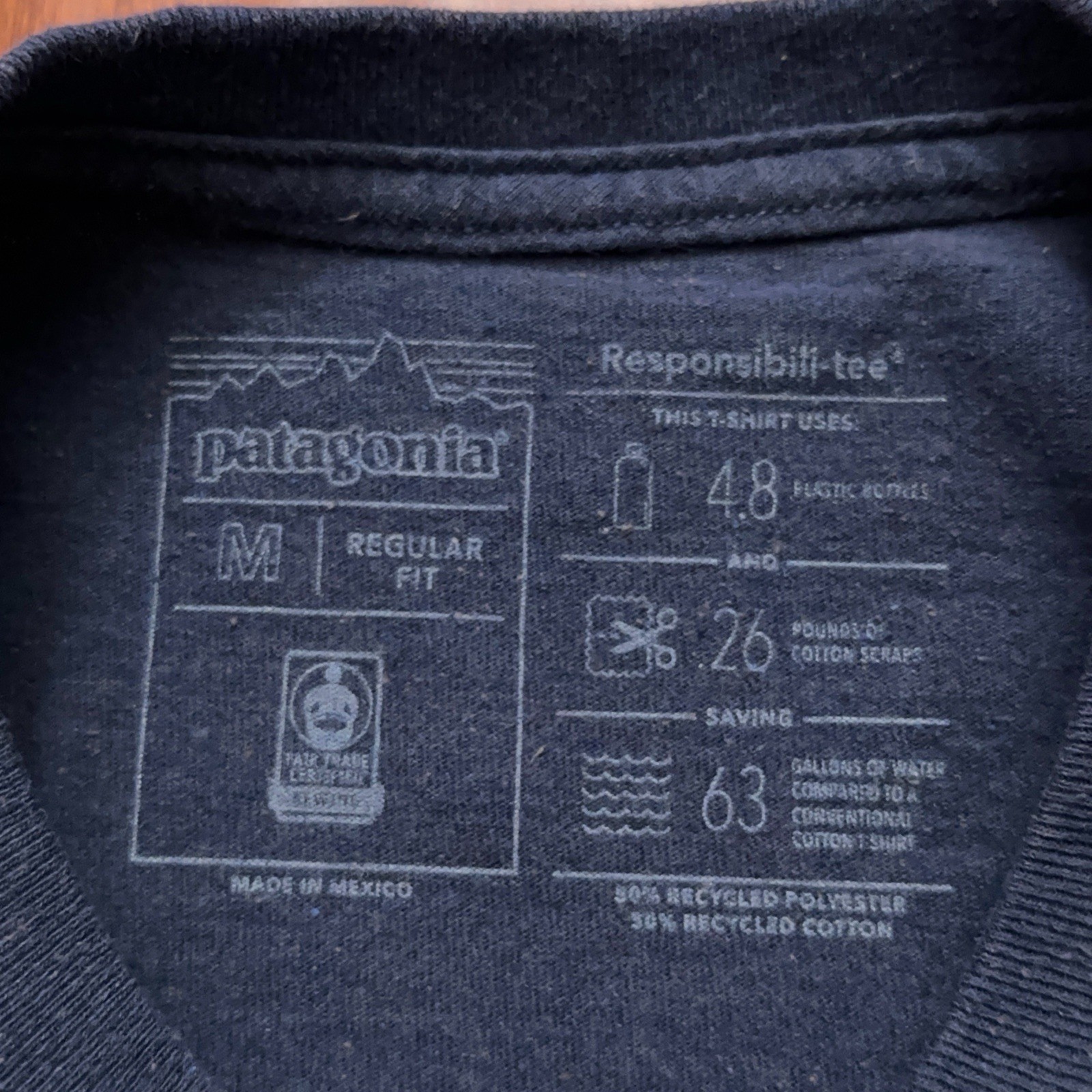 Patagonia T-Shirt Mens Size M Short Sleeve Crewneck Regular Fit Live Simply Blue gallery