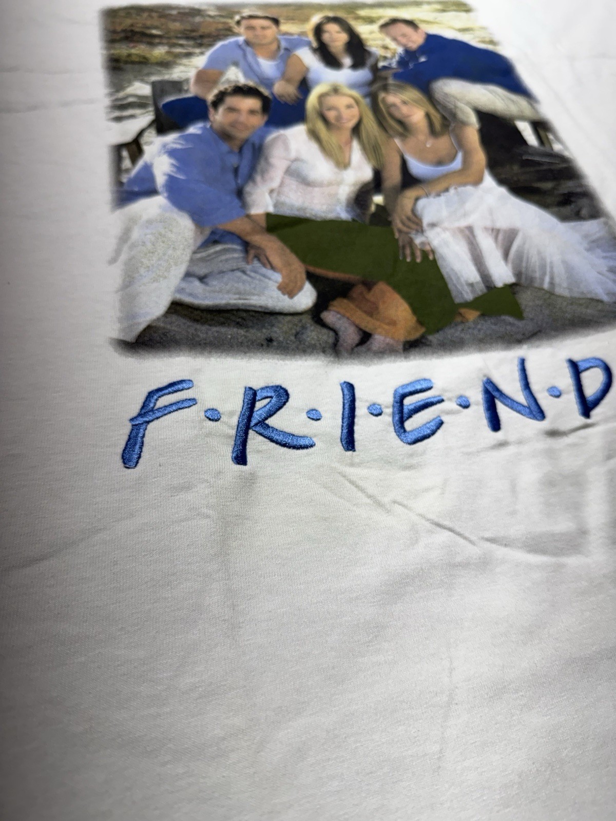 VTG 04” NBC Store FRIENDS Embroidered Logo TV Show Cast White T-Shirt Sz XL NWT gallery
