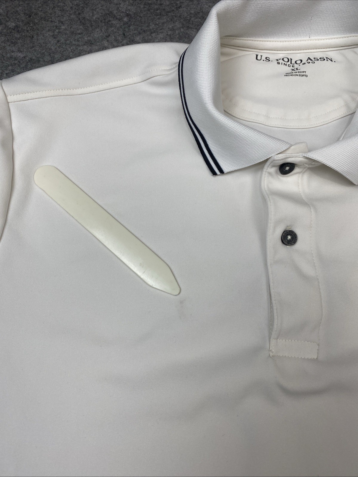 U.S. Polo Assn. Men’s XL White Stretch Tee 95/5 Poly Spandex – Stain Noted gallery