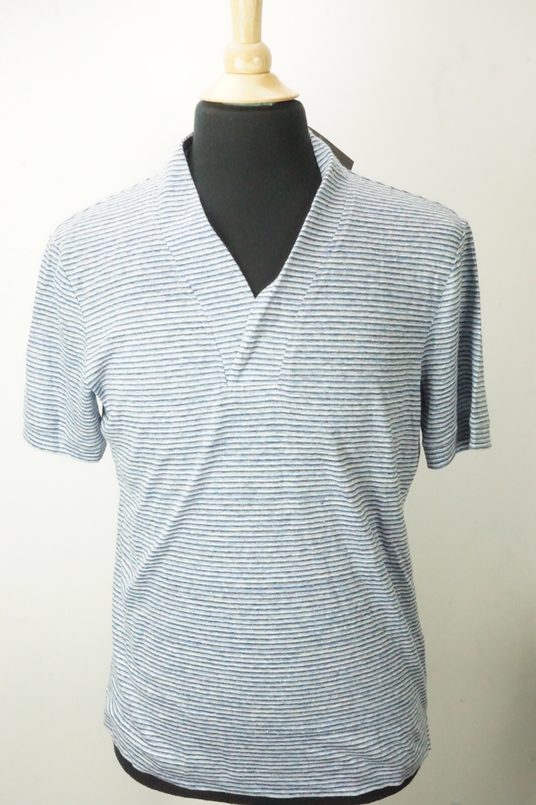Giorgio Armani Black Label Blue White Striped 100% Linen T Shirt Sz 48 NEW
