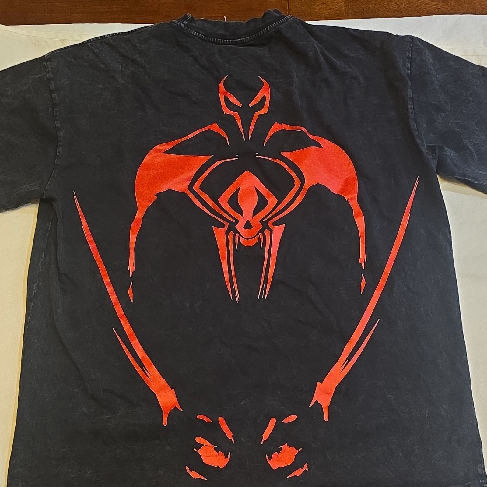Men's XL Spider-Man Marvel Black/Red Double-Sided Graphic Crew Neck T-Shirt gallery
