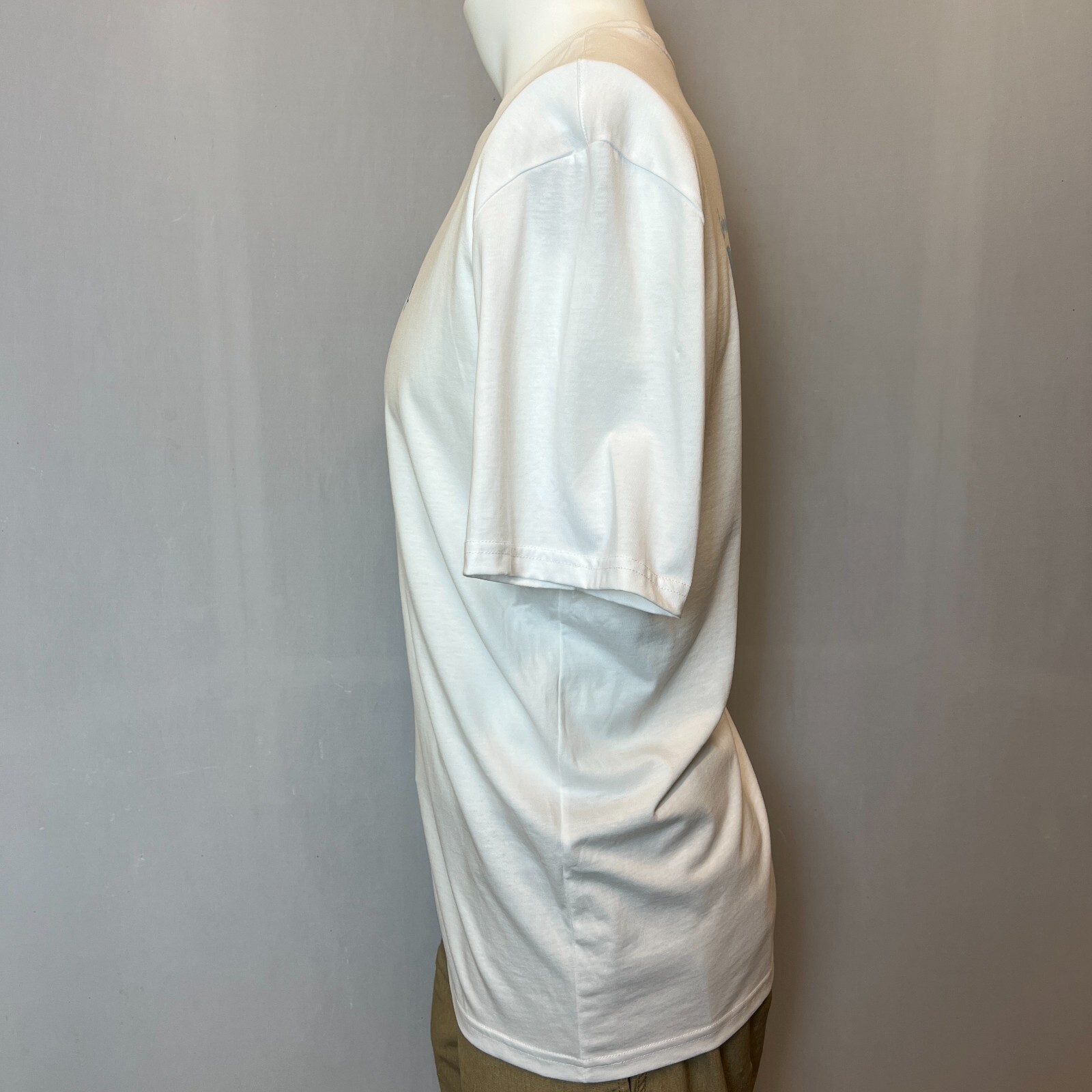 Tommy Bahama Shirt Mens Extra Large 2XL White Short Sleeve Beach Chair Reflect gallery