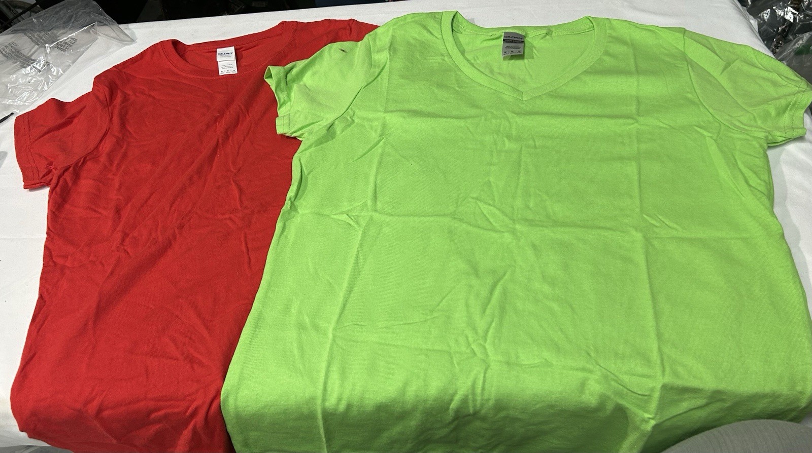 Gildan Tshirts M 2 Pack