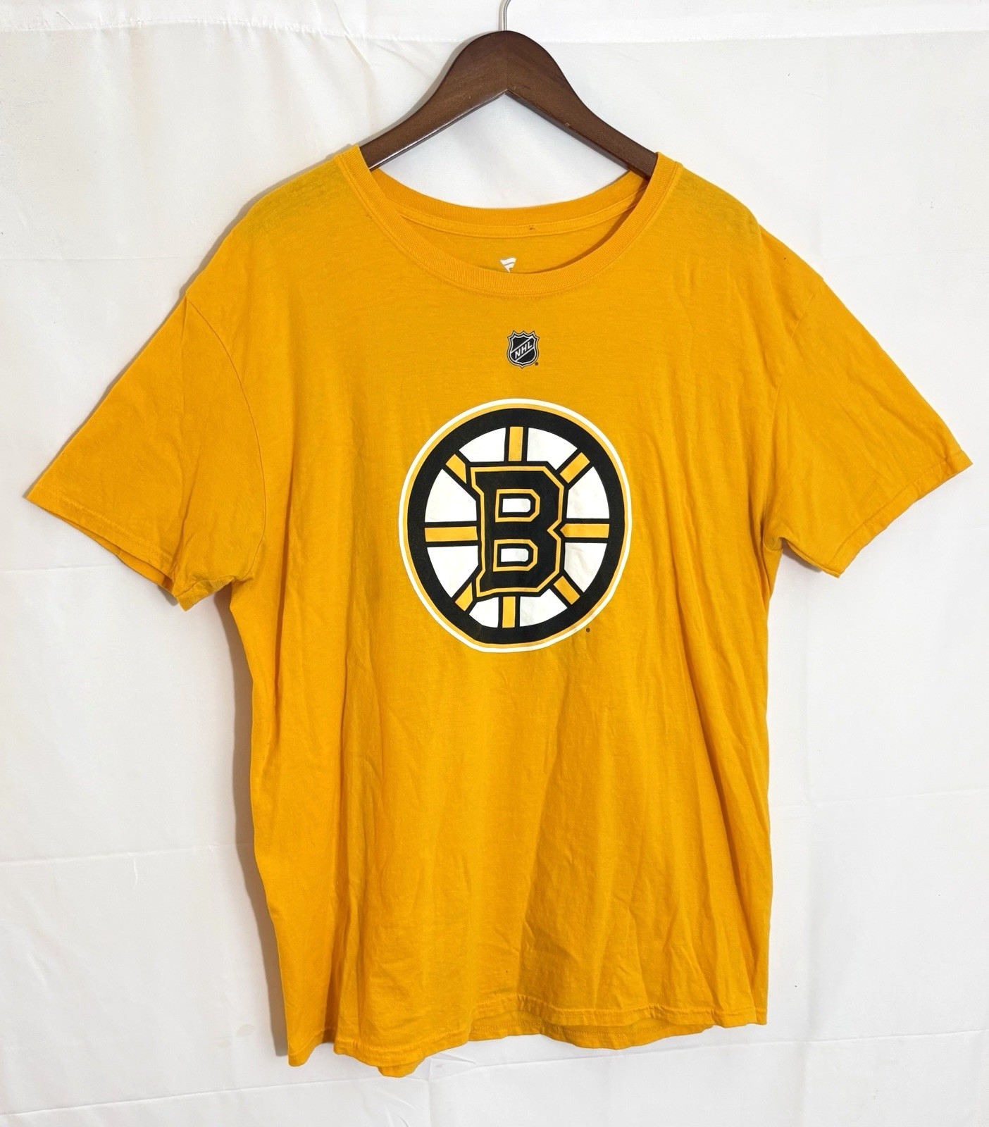 David Pastrnak Boston Bruins #88 Men's Size XL NHL Yellow S/S T-Shirt Tee gallery