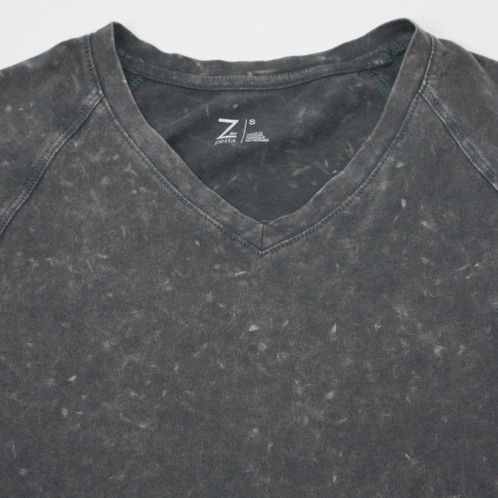 Z by Zella Men's Comet V-neck Tee T-shirt Top in Blue Slate and size Small gallery