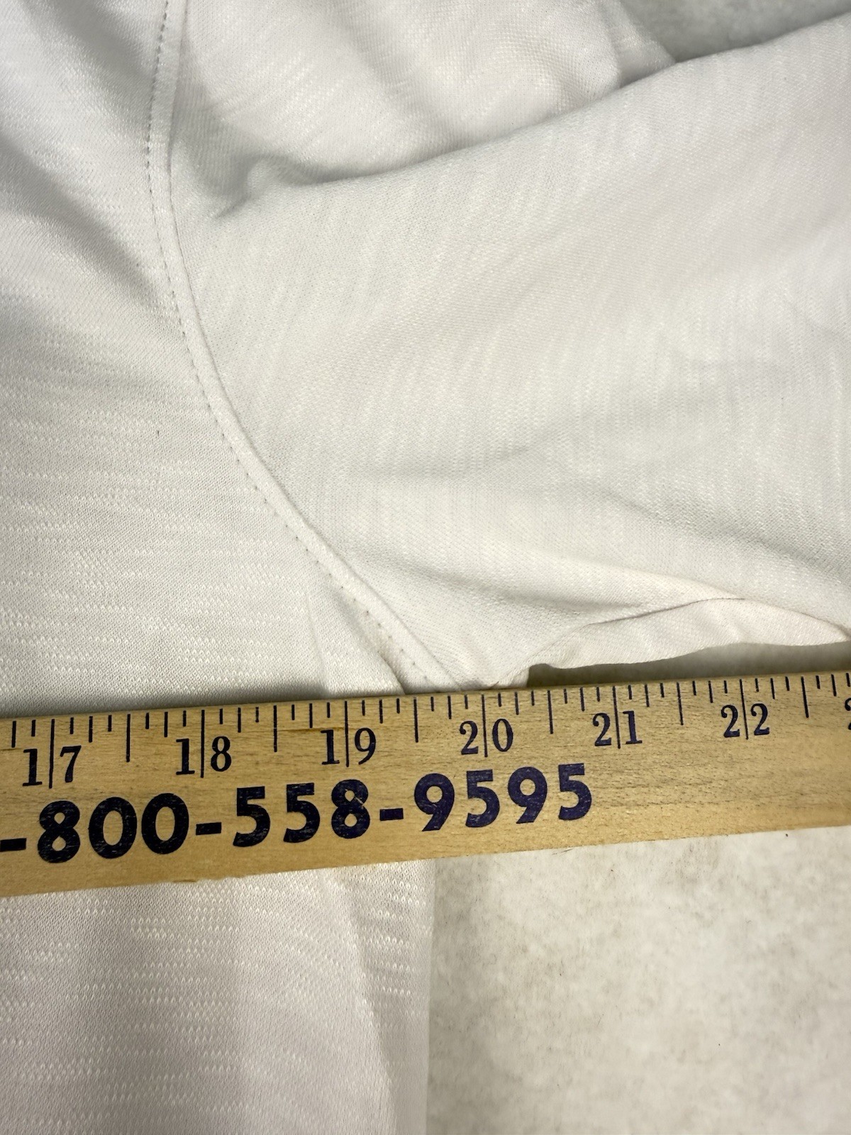 Johnston & Murphy Mens V-Neck T-Shirt White Short Sleeve Casual Size L gallery