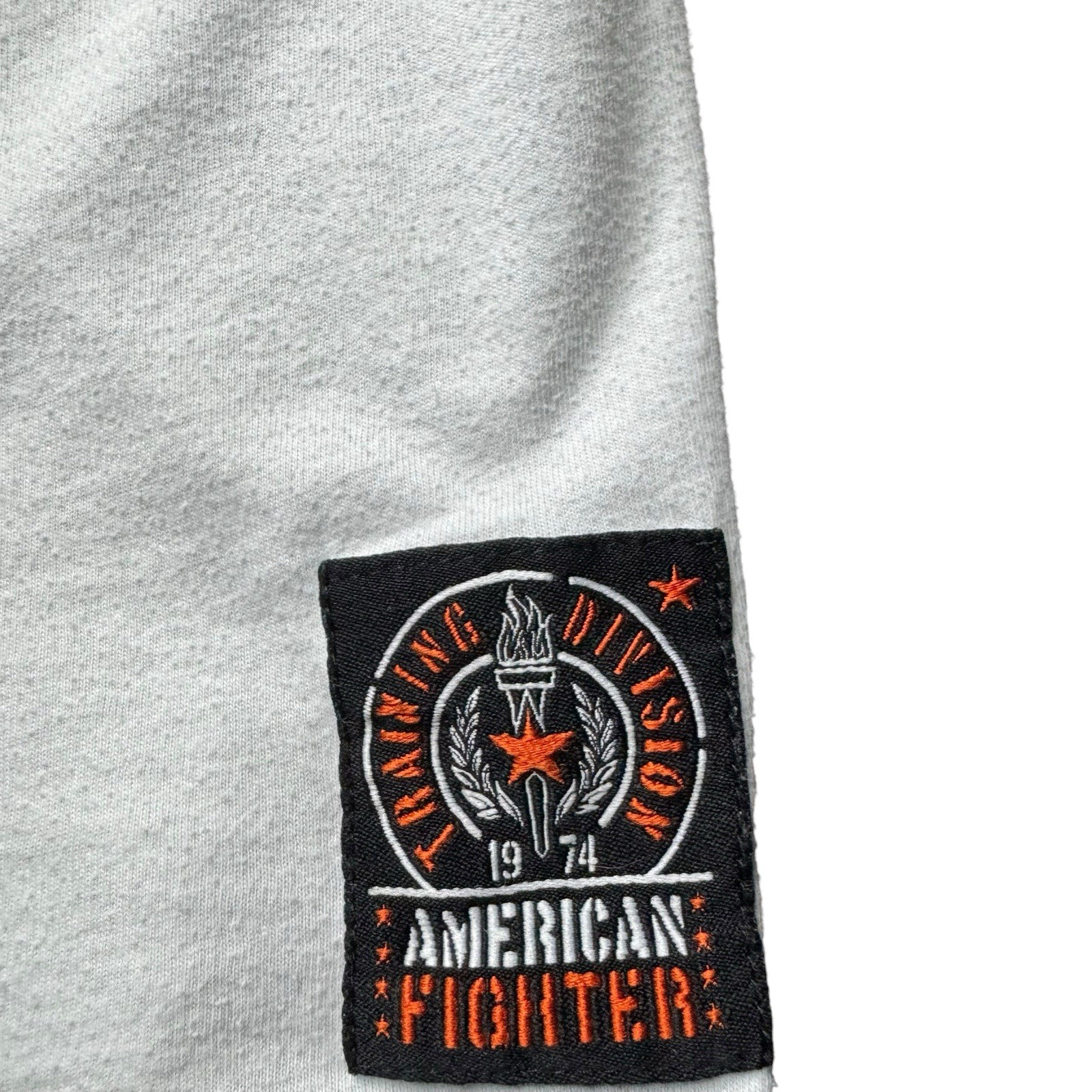 American Fighter Mens Large T Shirt White Gray Orange MMA Y2K gallery
