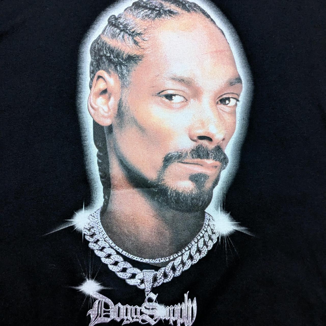 XL DoggSupply Snoop Dogg Headshot and Chain Graphic Black Tee gallery