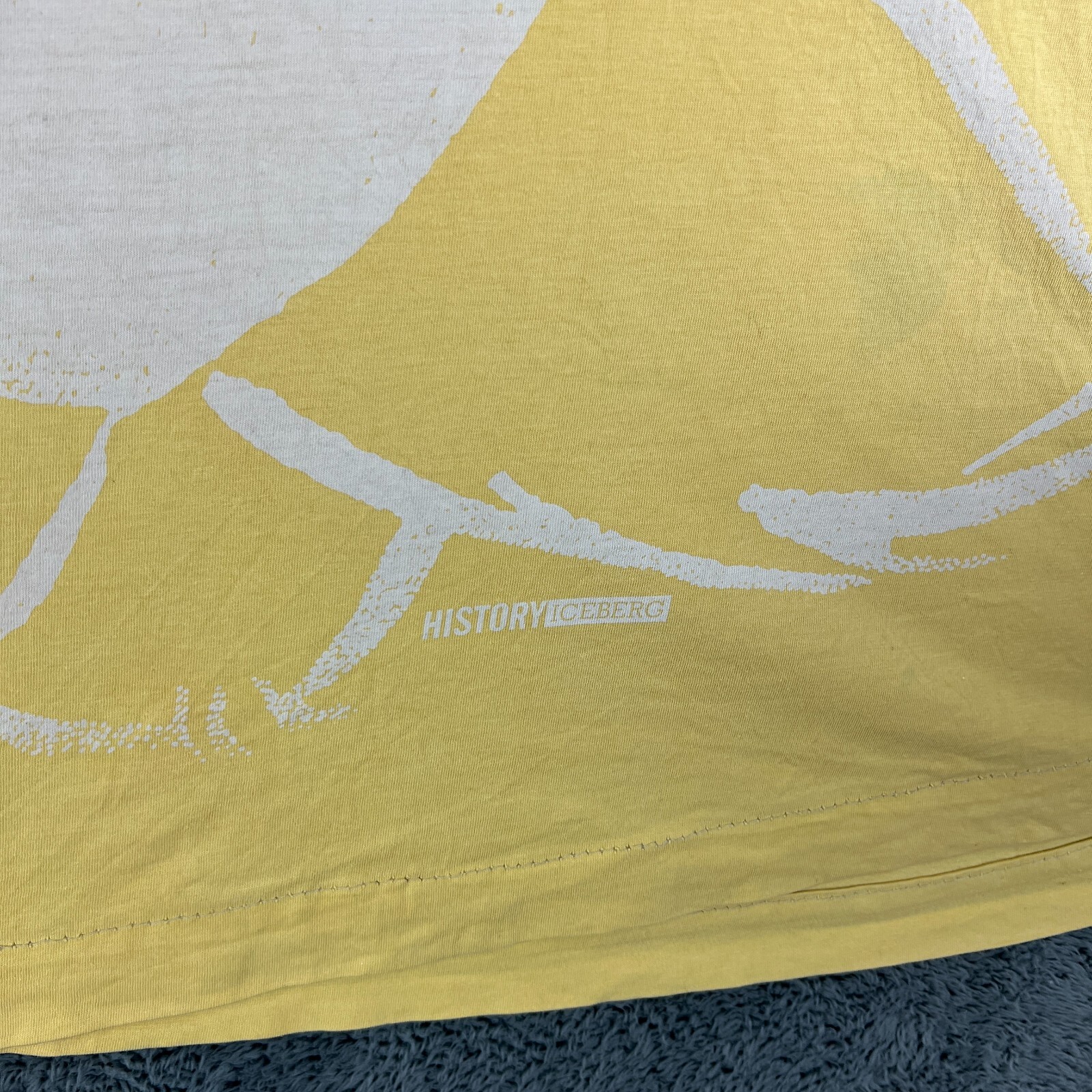 Iceberg History Asterix Dogmatix Yellow Graphic T-Shirt Size XL Made in Italy gallery