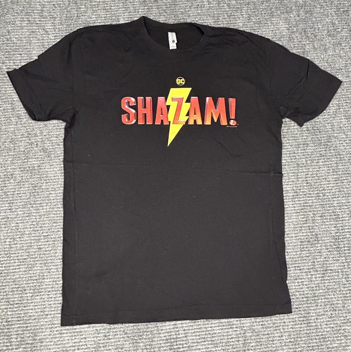 Shazam DC Comics Movie Promo Shirt Men’s Large Black Superhero Graphic Tee Rare gallery