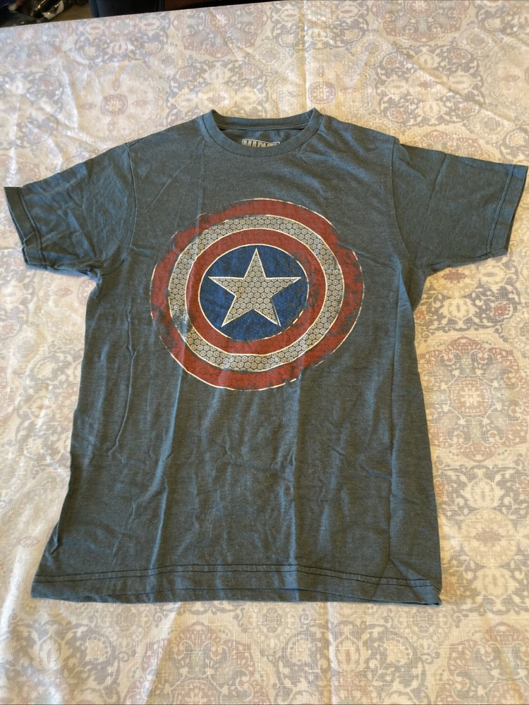Marvel Captain America Men’s Distressed Graphic Print T-Shirt Small NWT