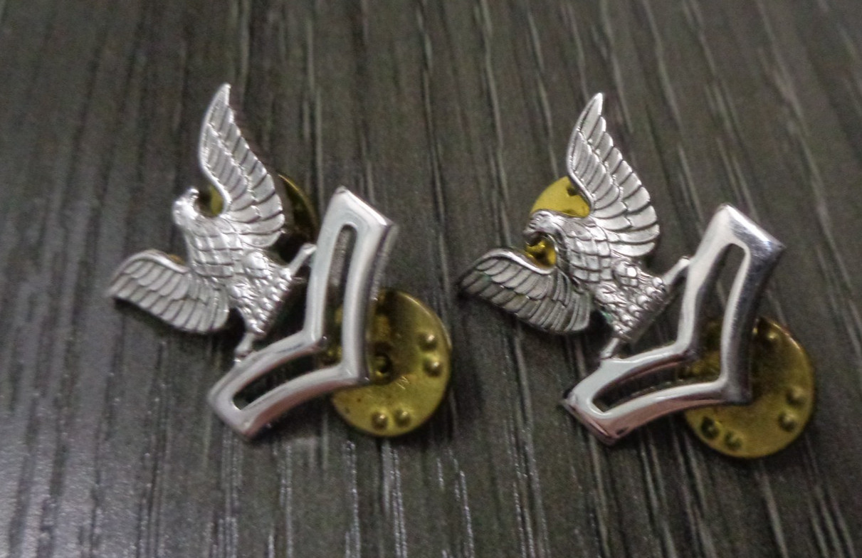 US NAVY E-4 PETTY OFFICER 3RD CLASS PO3 SHIRT COLLAR RANK INSIGNIA PAIR CHROME