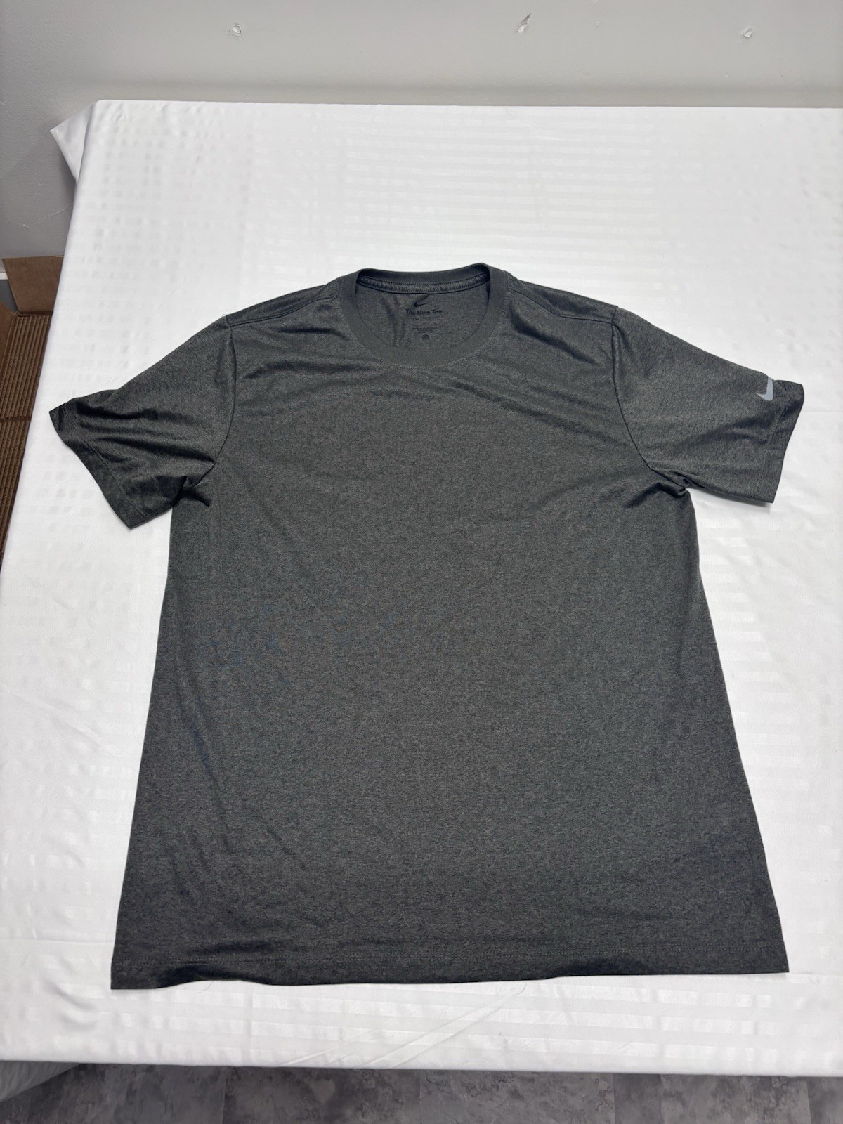 Original The Nike Tee Core Men's Athletic Cut Short Sleeve Shirt Cotton Large G gallery
