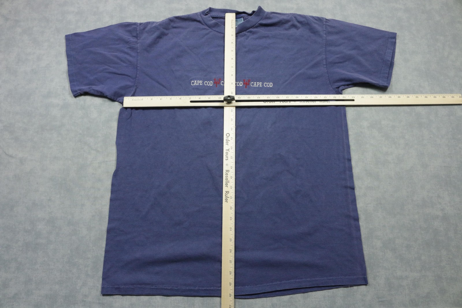 Vintage Cape Cod Shirt Mens Large Blue Lobster Graphic Embroidered Tourist 90s gallery